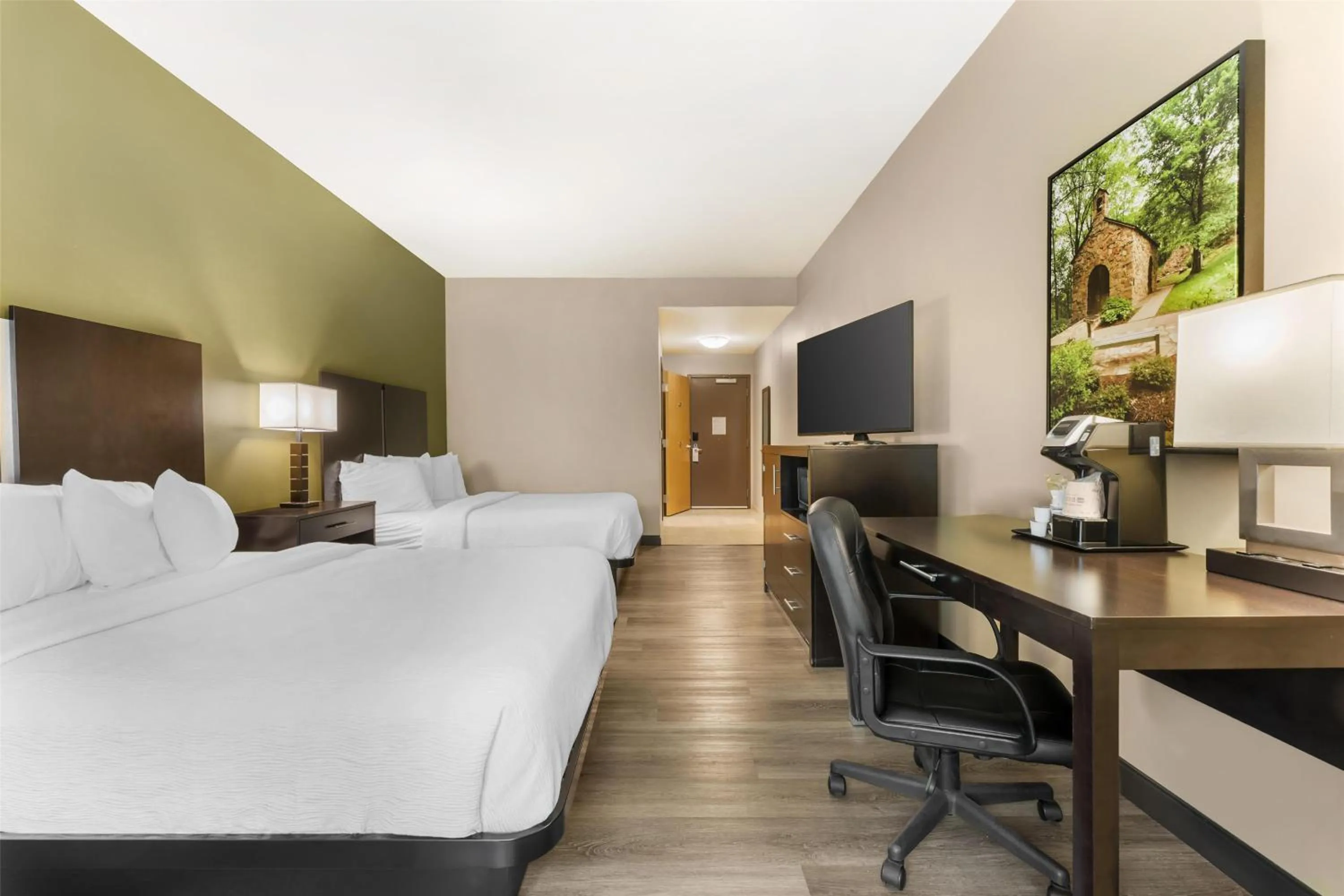 Bedroom, Bed in Best Western Plus Franciscan Square Inn & Suites Steubenville