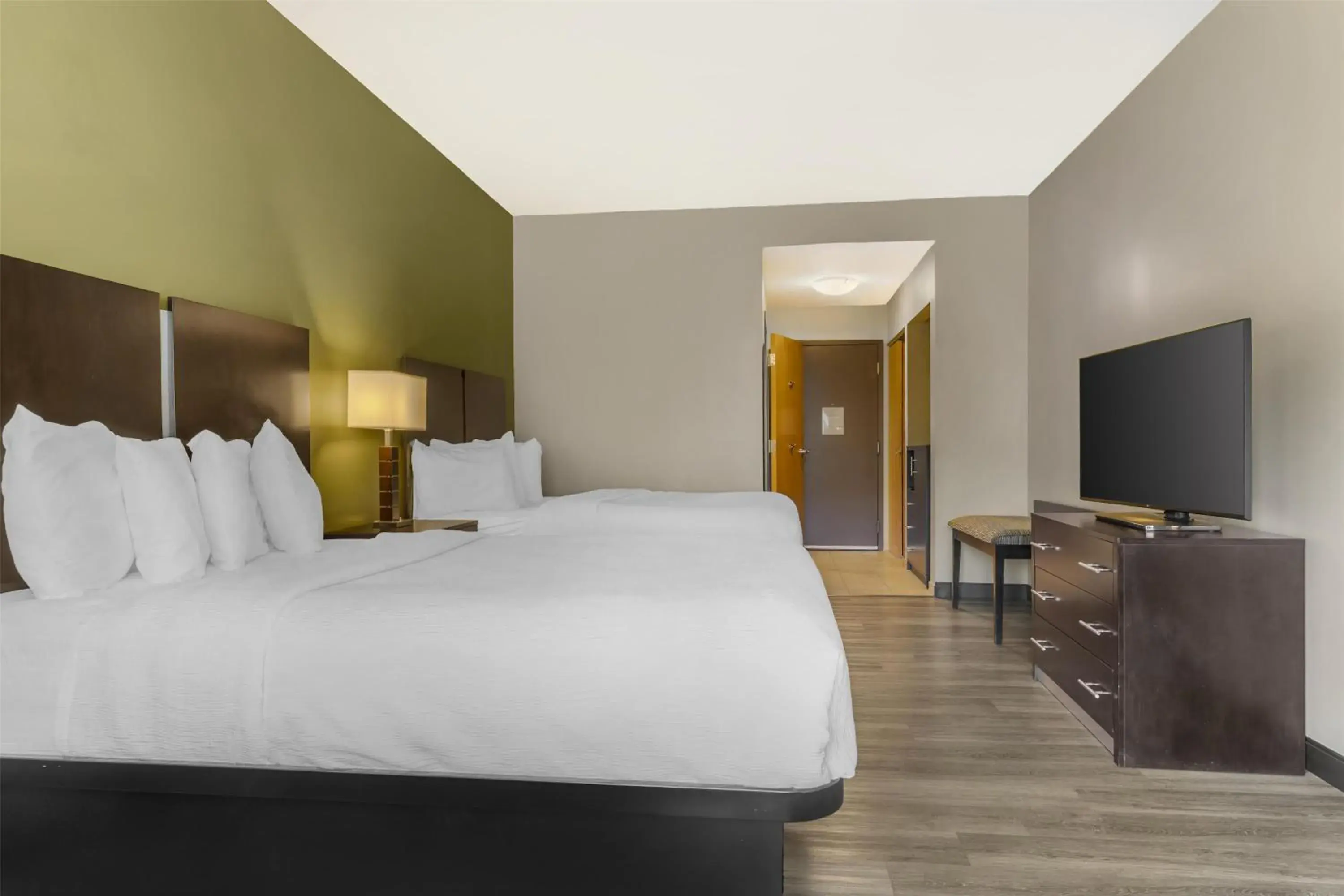 Bedroom, Bed in Best Western Plus Franciscan Square Inn & Suites Steubenville Bedroom, Bed in Best Western Plus Franciscan Square Inn & Suites Steubenville