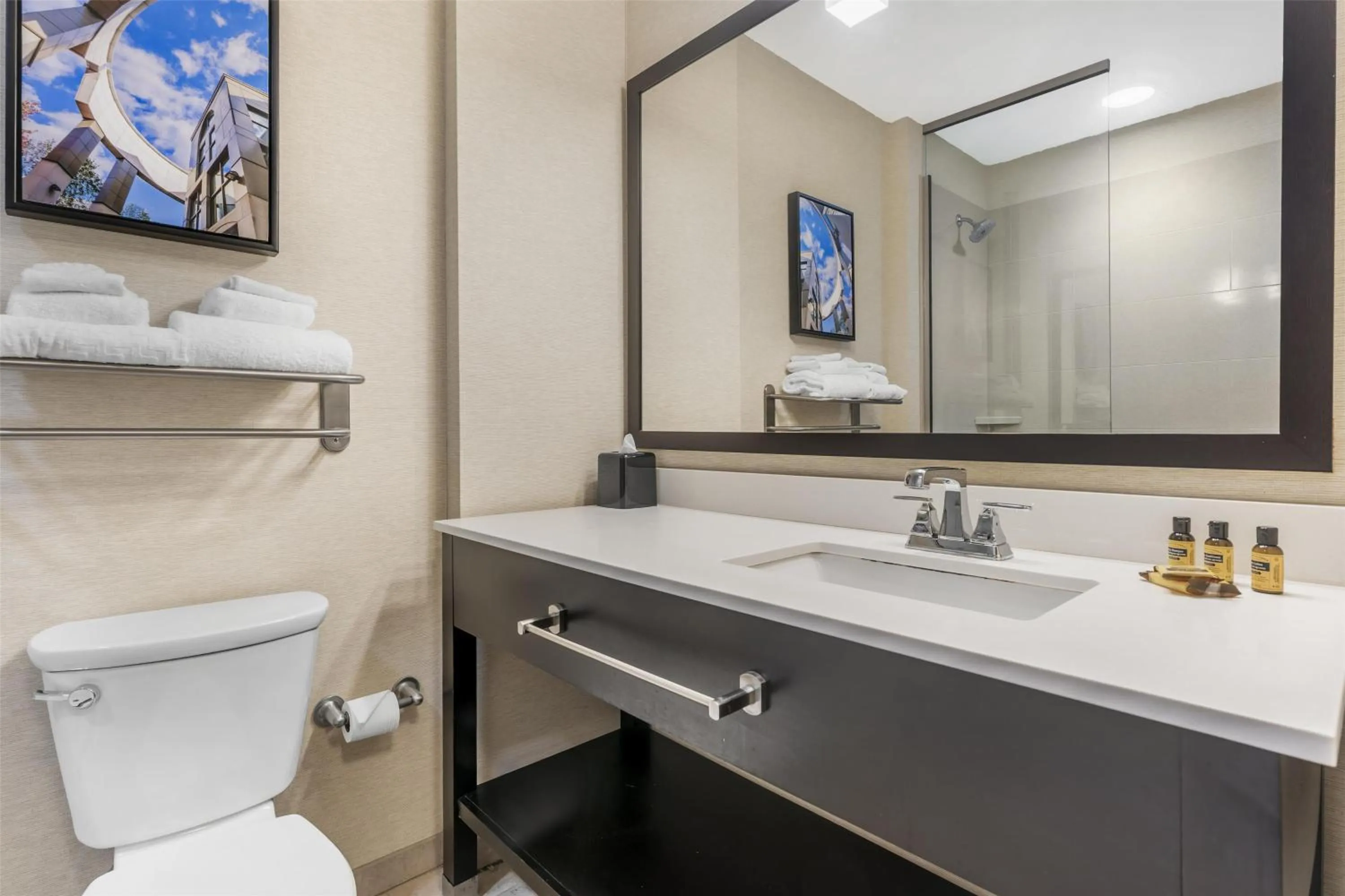 Bathroom in Best Western Plus Franciscan Square Inn & Suites Steubenville