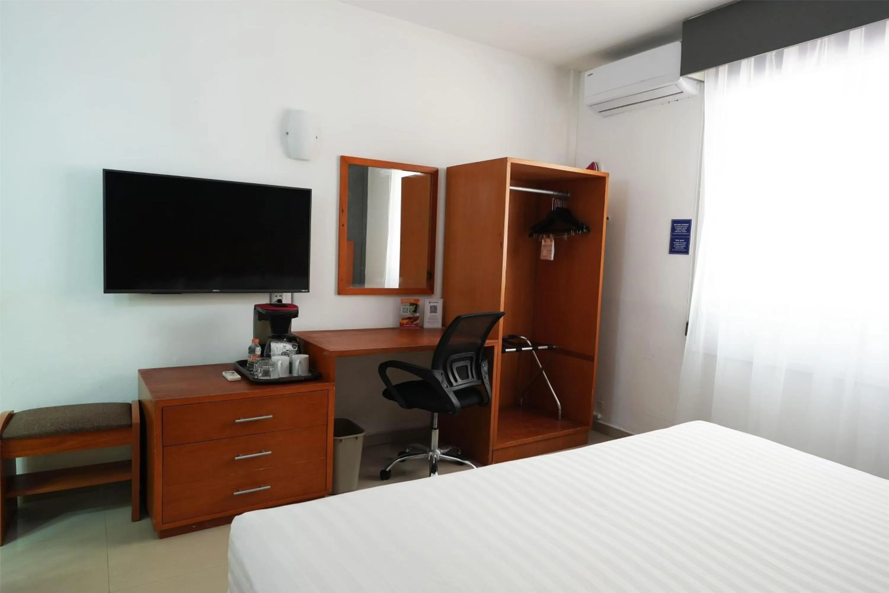 Photo of the whole room, Bed in Days Inn by Wyndham Minatitlan
