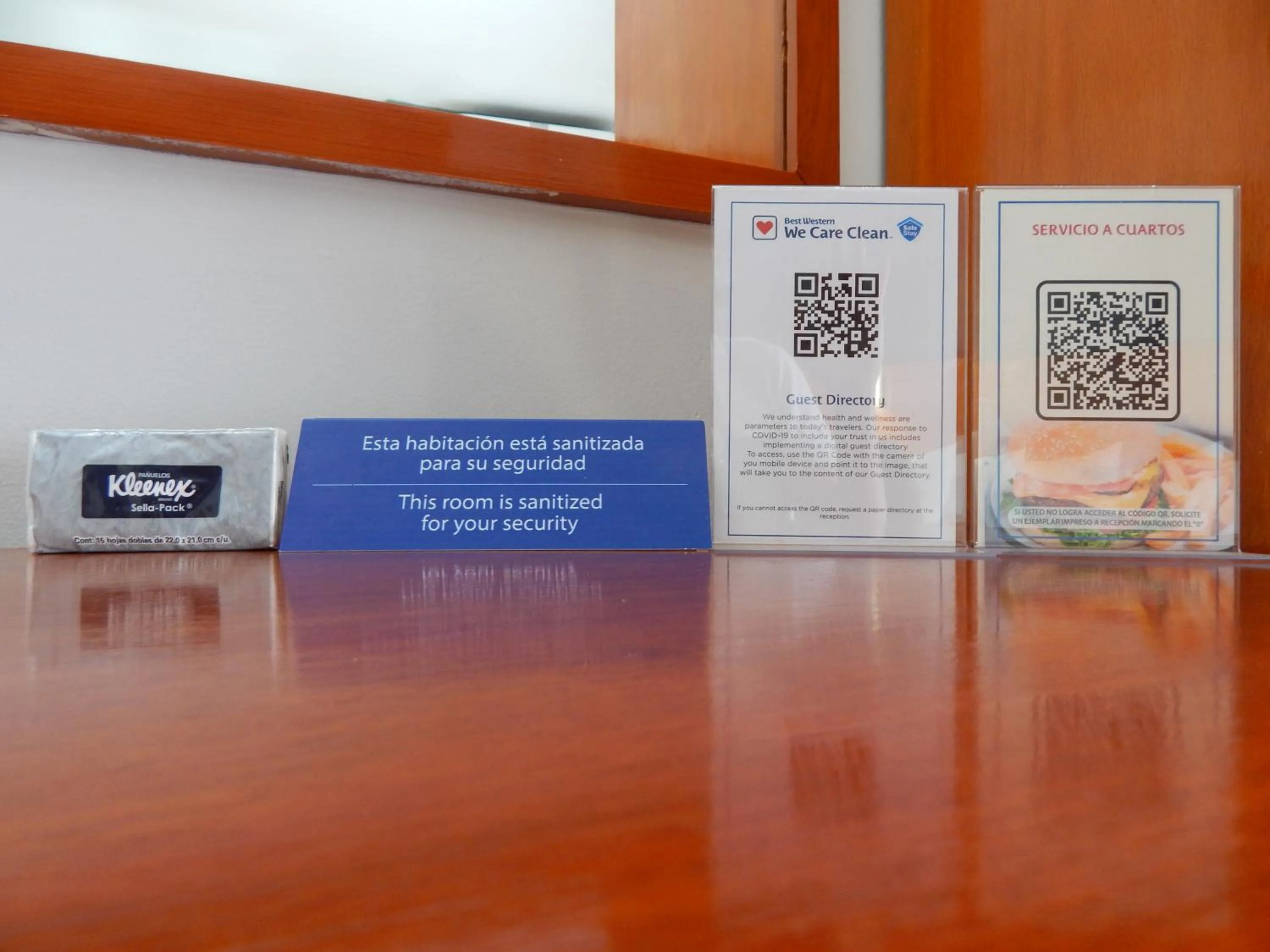 Logo/Certificate/Sign in Days Inn by Wyndham Minatitlan