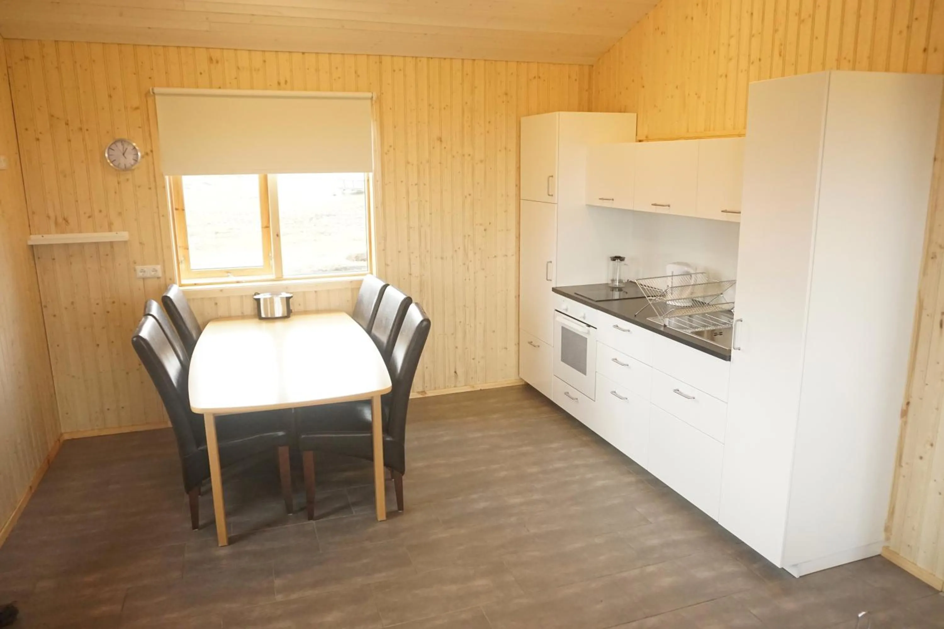 Kitchen or kitchenette in Middalskot Cottages