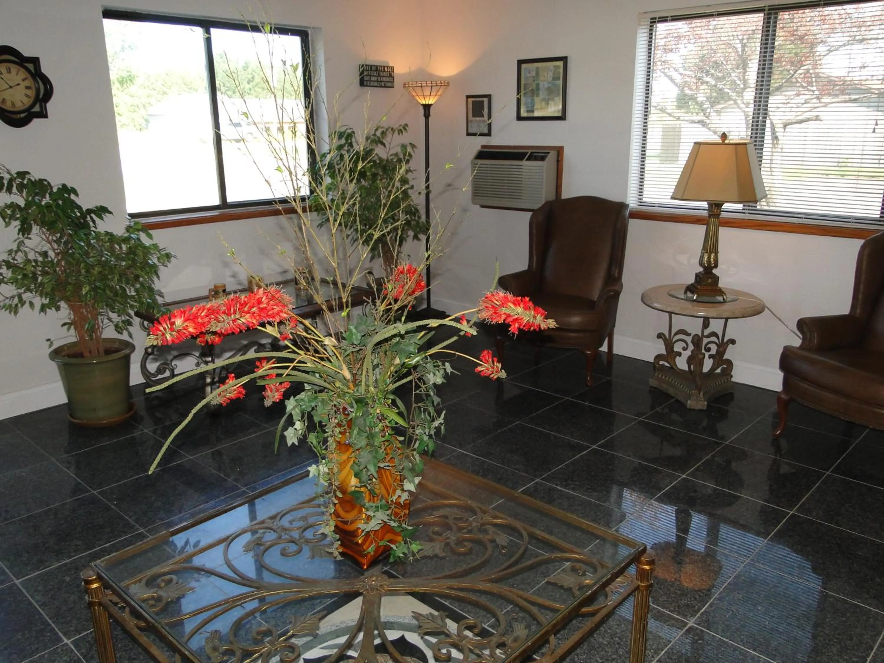 Lobby or reception in Oscoda Lakeside Hotel
