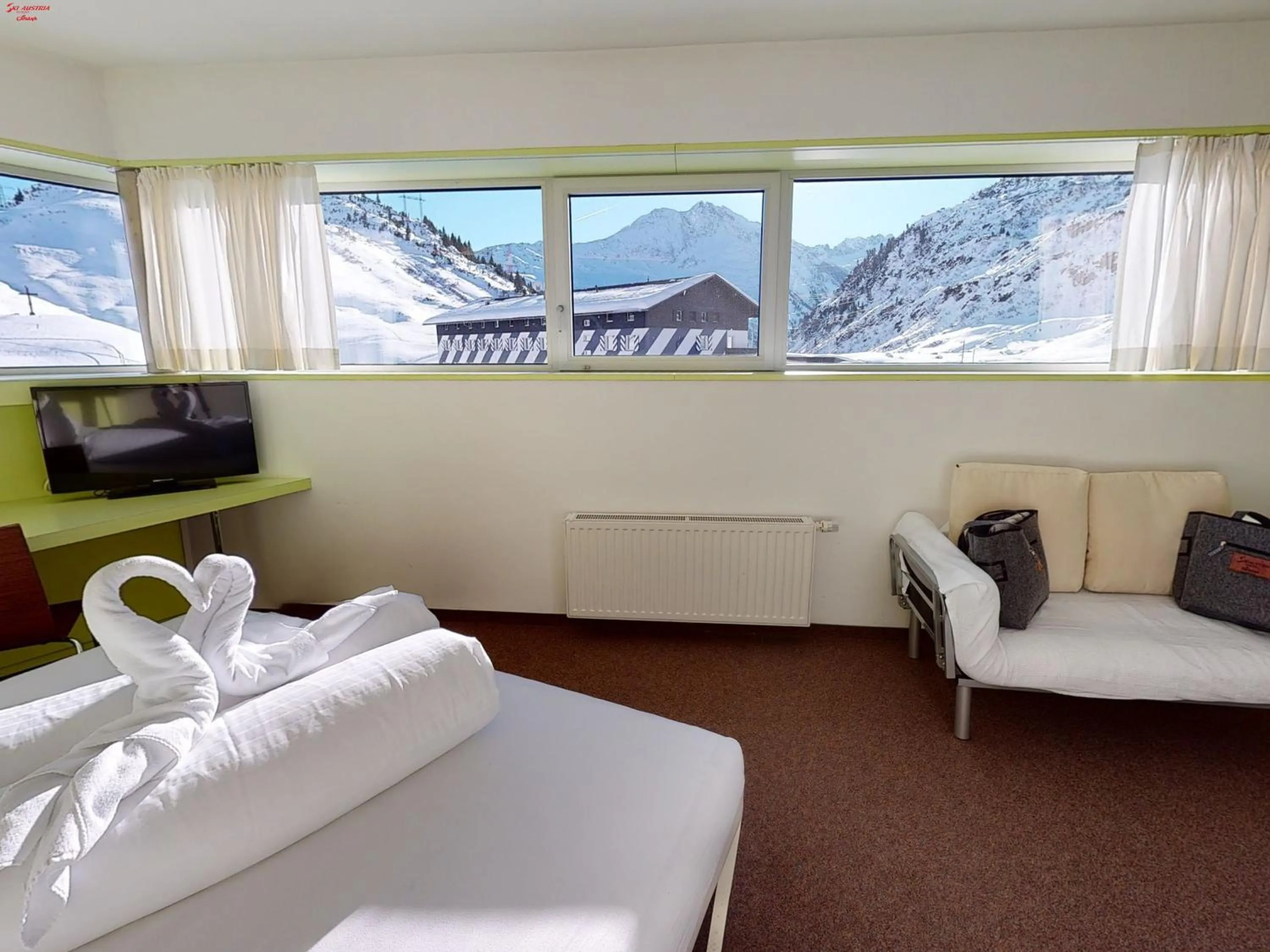 Bed in Hotel Ski Austria St.Christoph a.A.