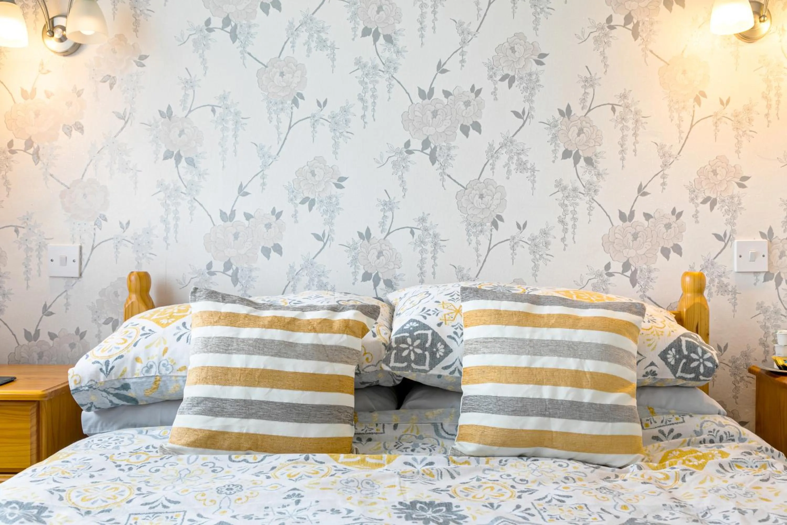 Bed in Jacaranda Hotel