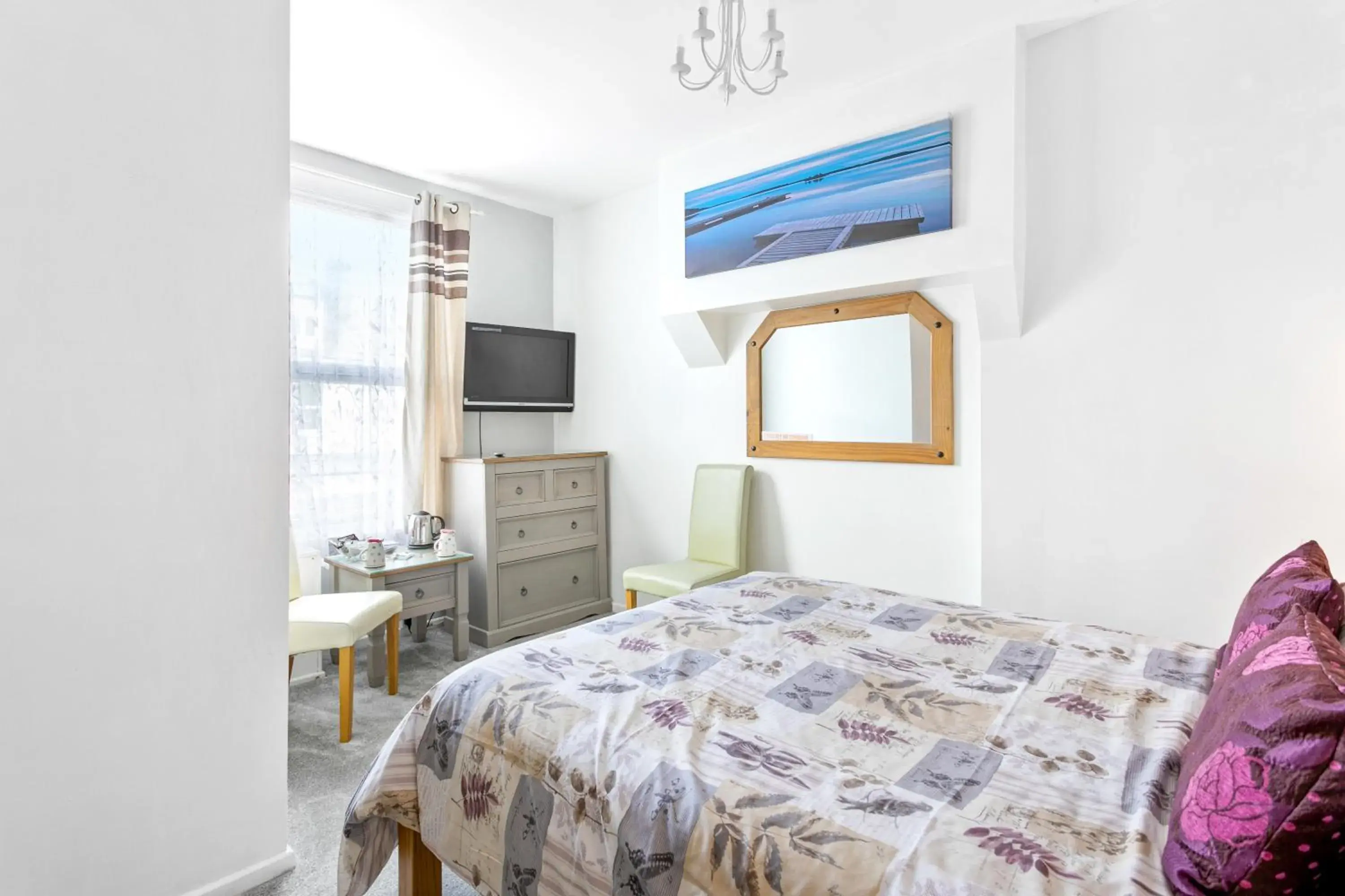 Photo of the whole room, Bed in Jacaranda Hotel Photo of the whole room, Bed in Jacaranda Hotel