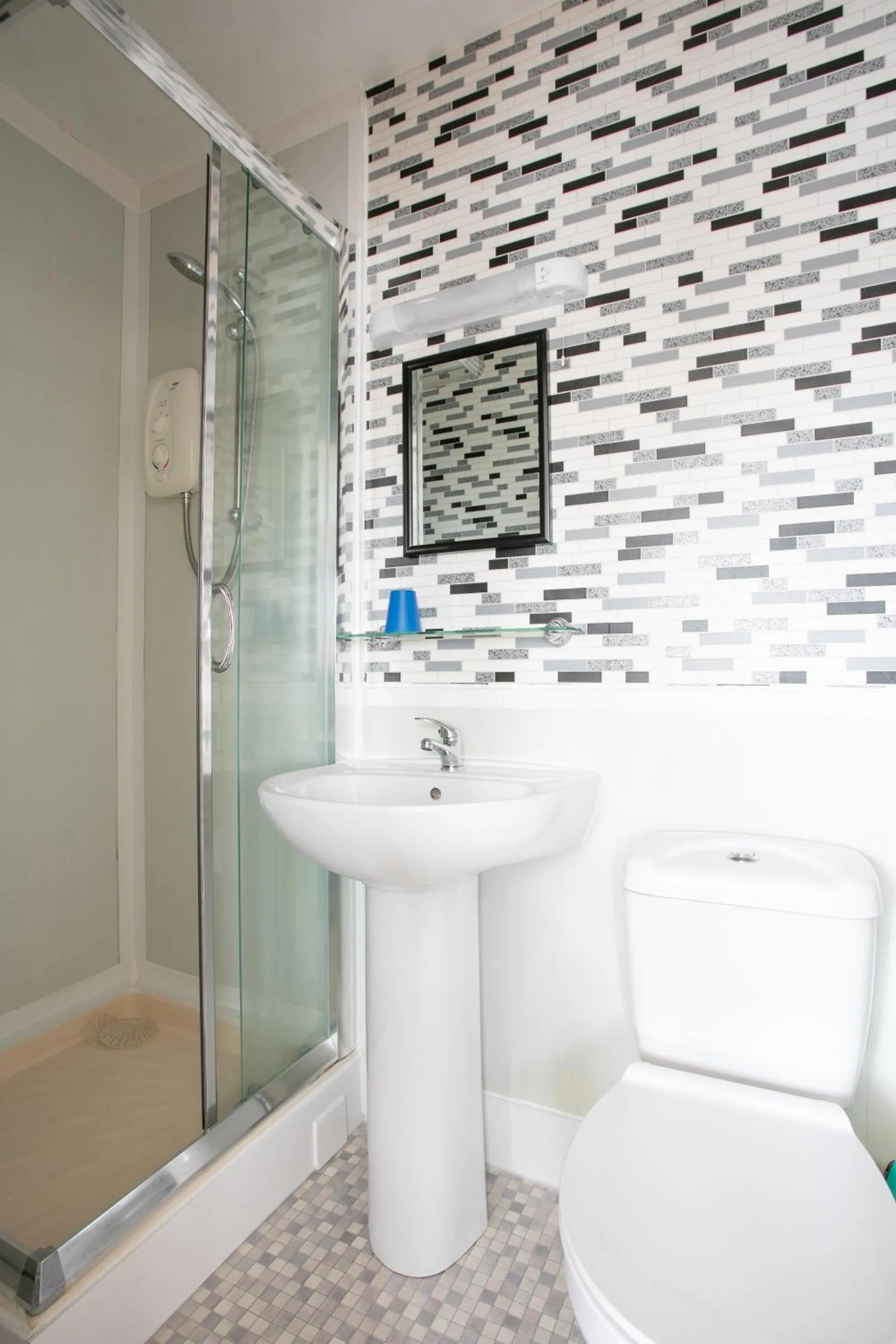 Bathroom in Jacaranda Hotel