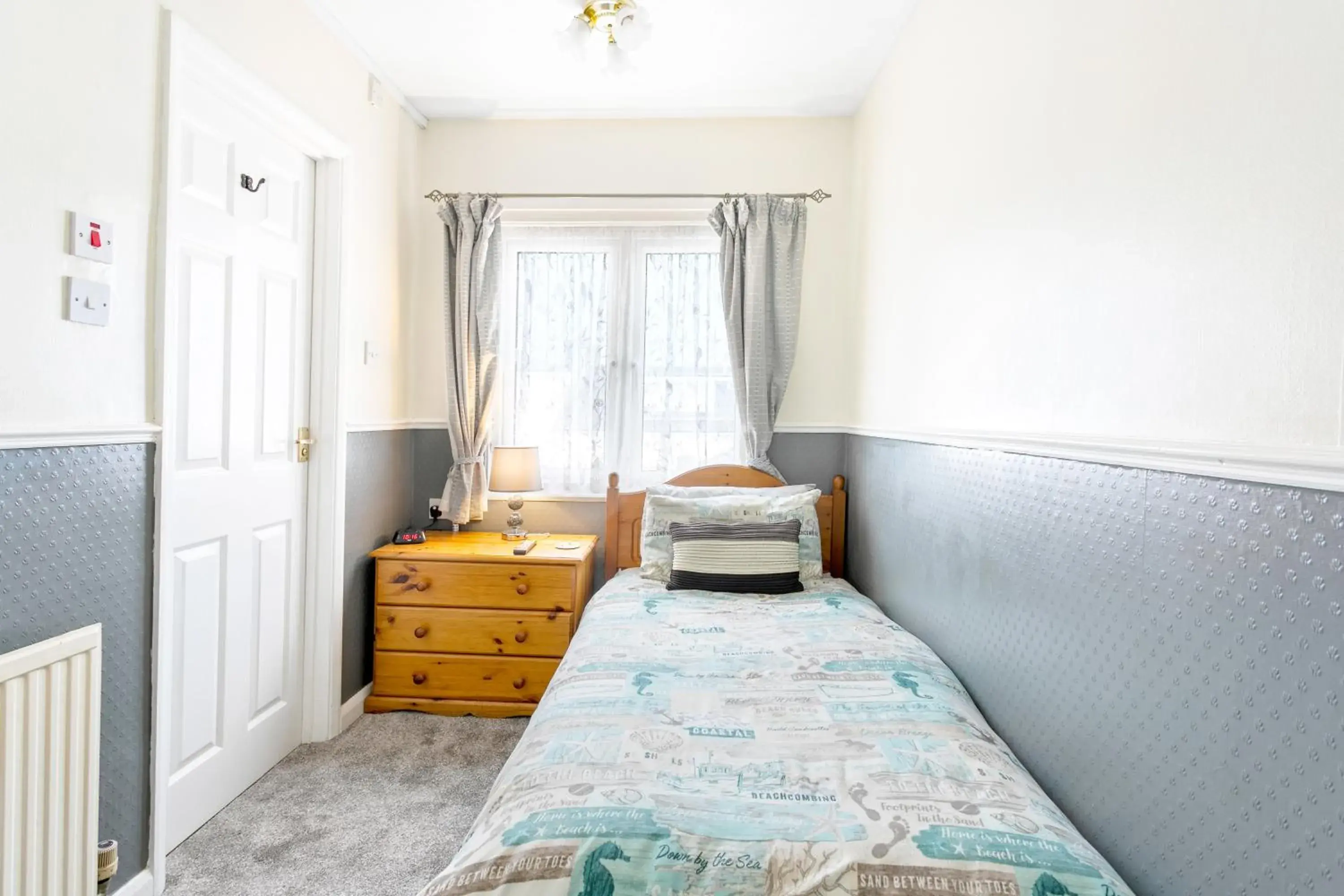 Photo of the whole room, Bed in Jacaranda Hotel Photo of the whole room, Bed in Jacaranda Hotel