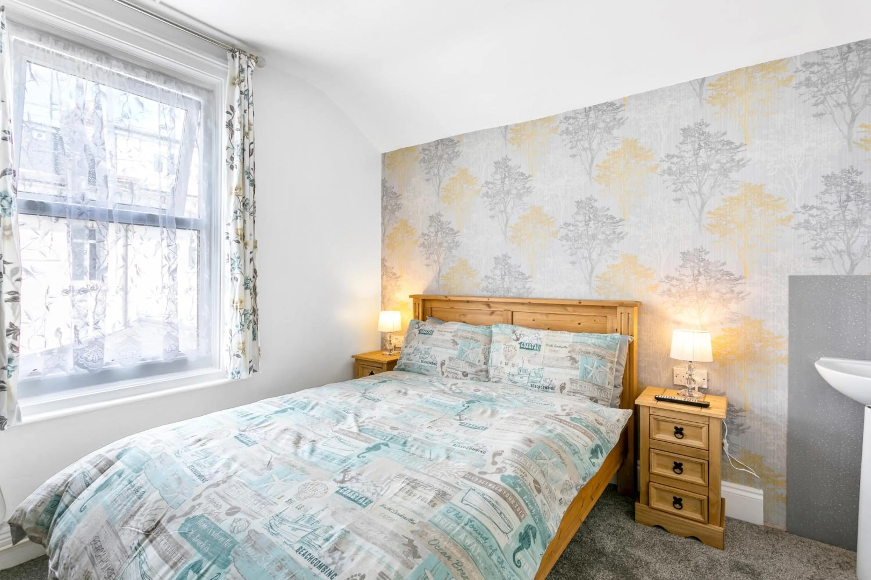 Bed in Jacaranda Hotel