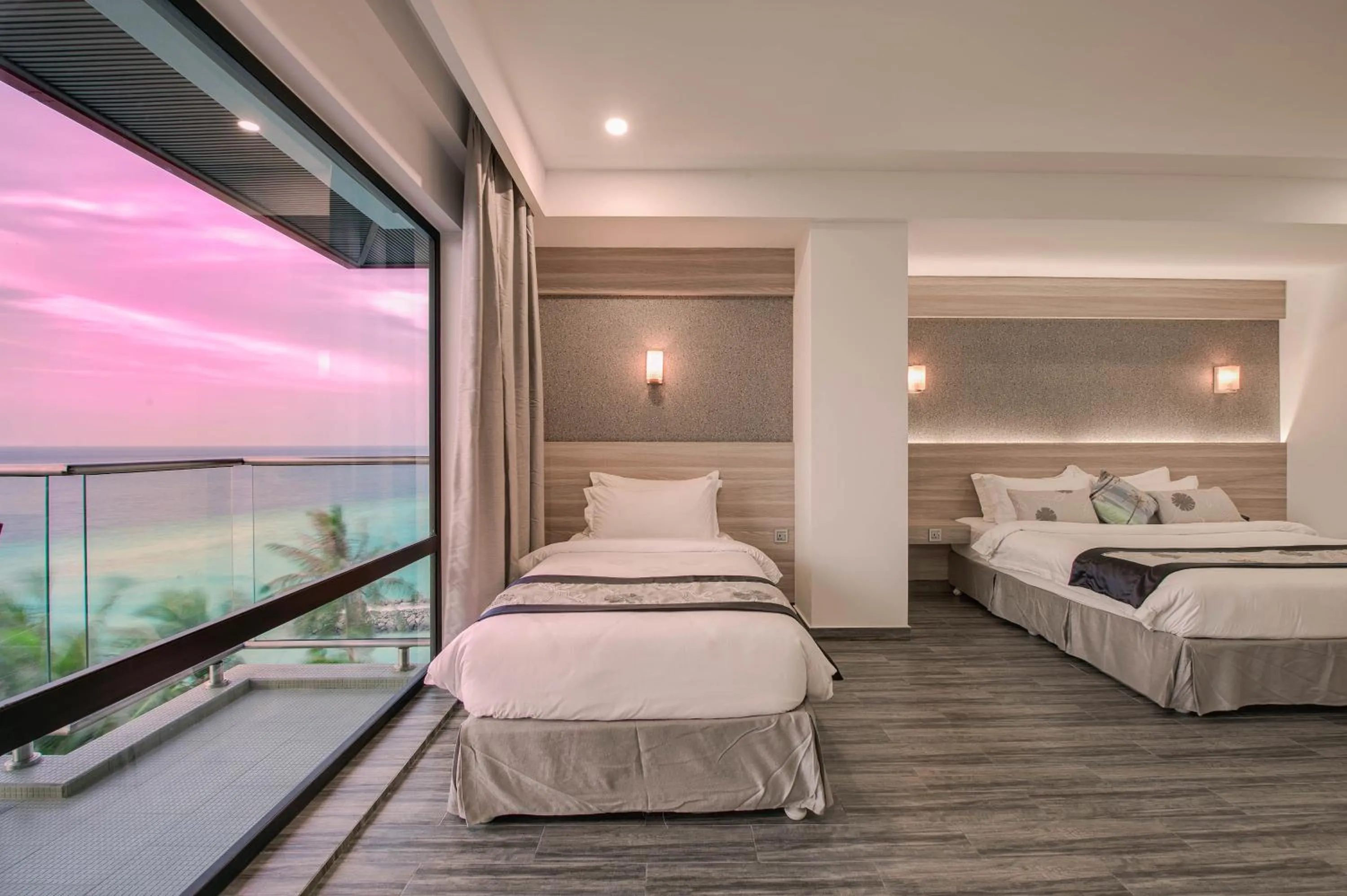 Bed in Kaani Grand Seaview