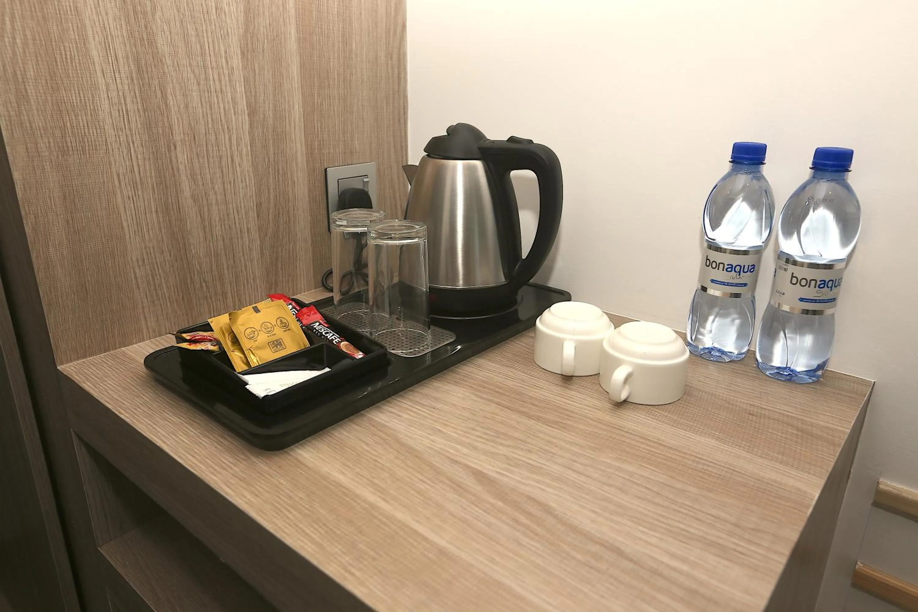 Coffee/tea facilities in Kaani Grand Seaview