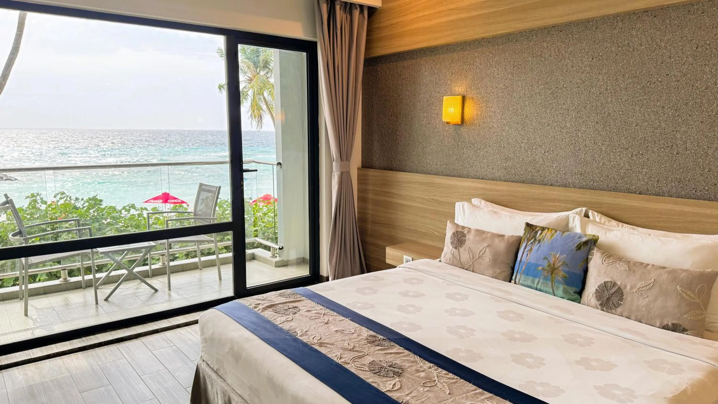 Balcony/Terrace, Bed in Kaani Grand Seaview