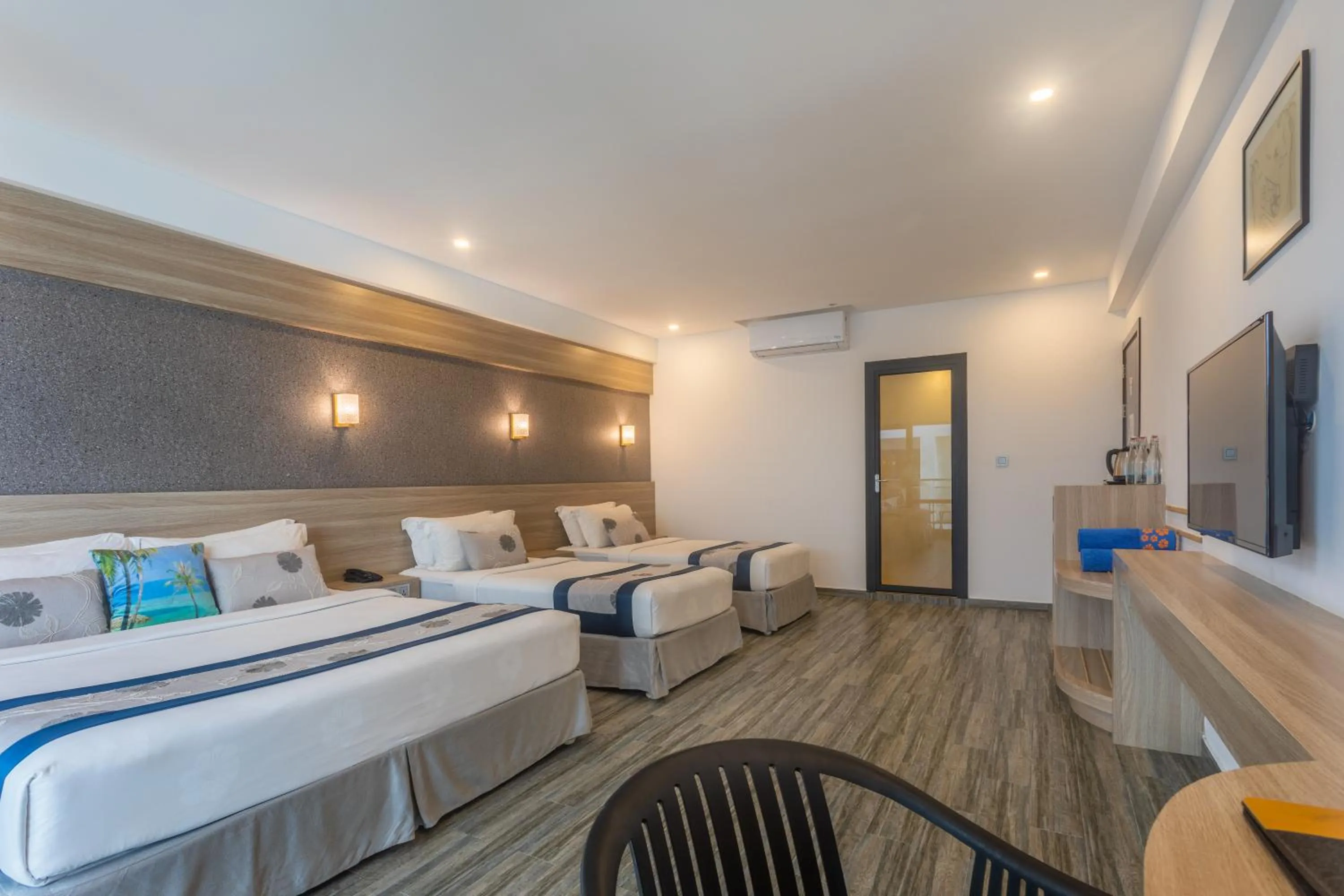 Bed in Kaani Grand Seaview