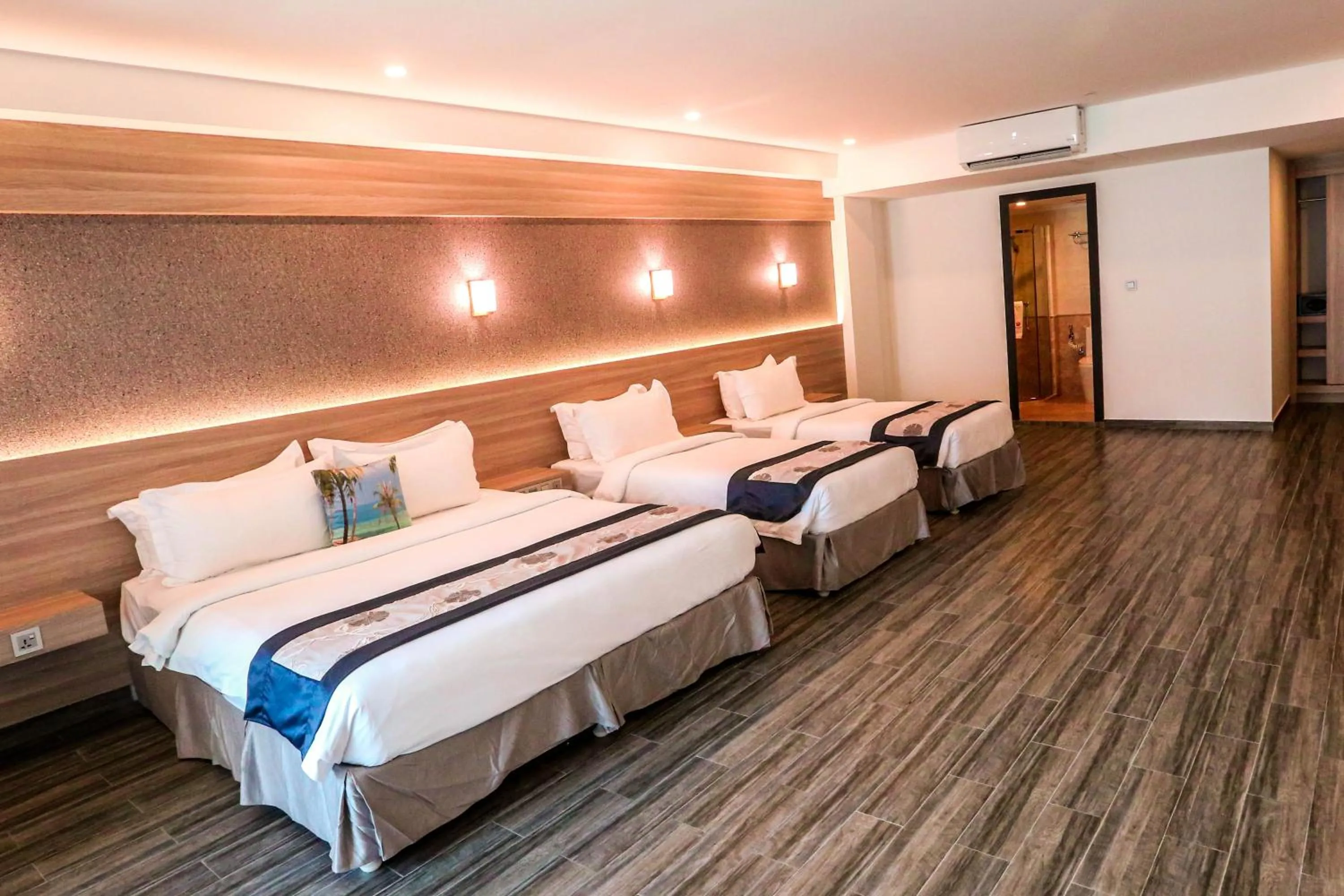 Bed in Kaani Grand Seaview