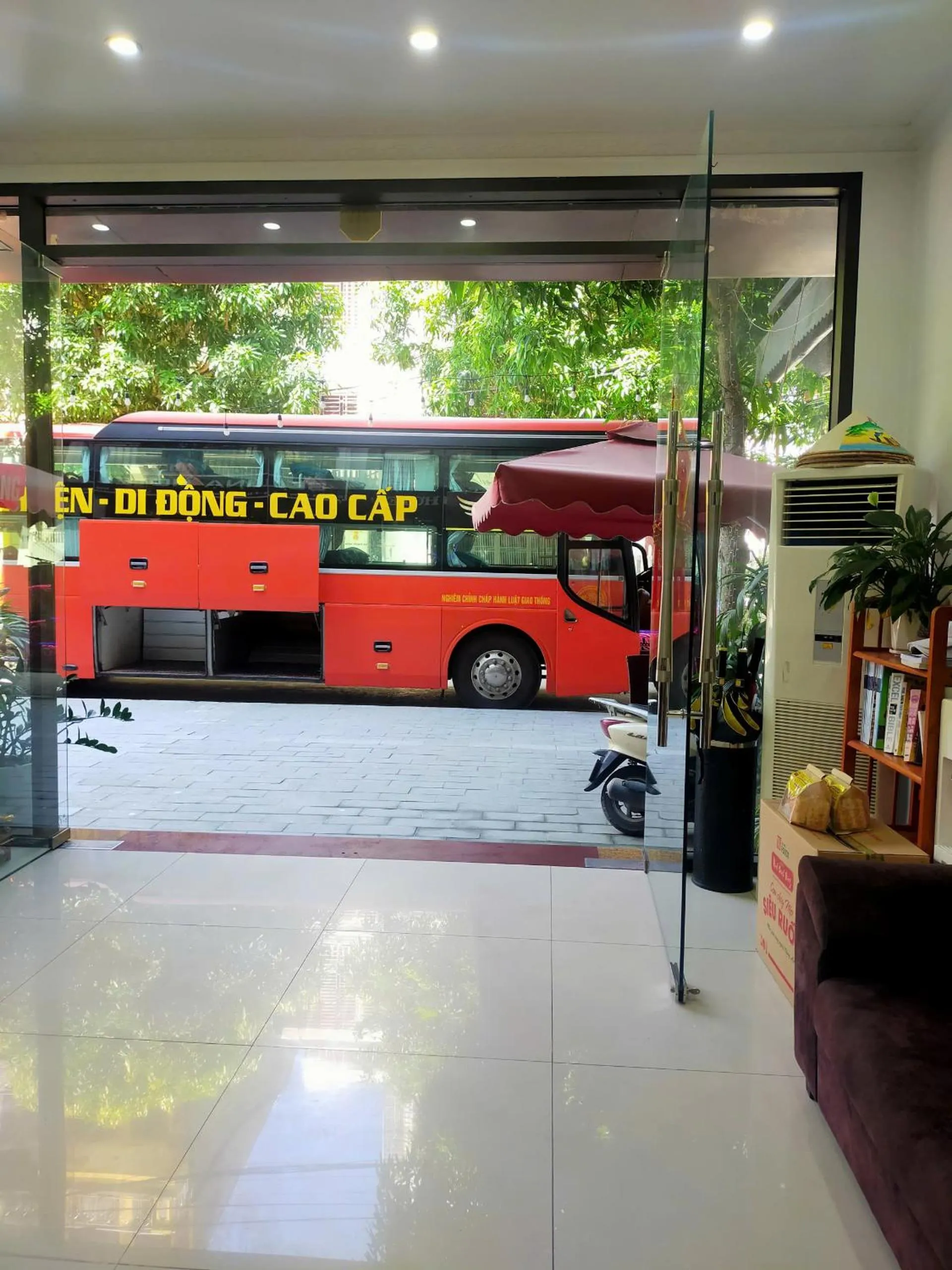 People in Camellia Hotel