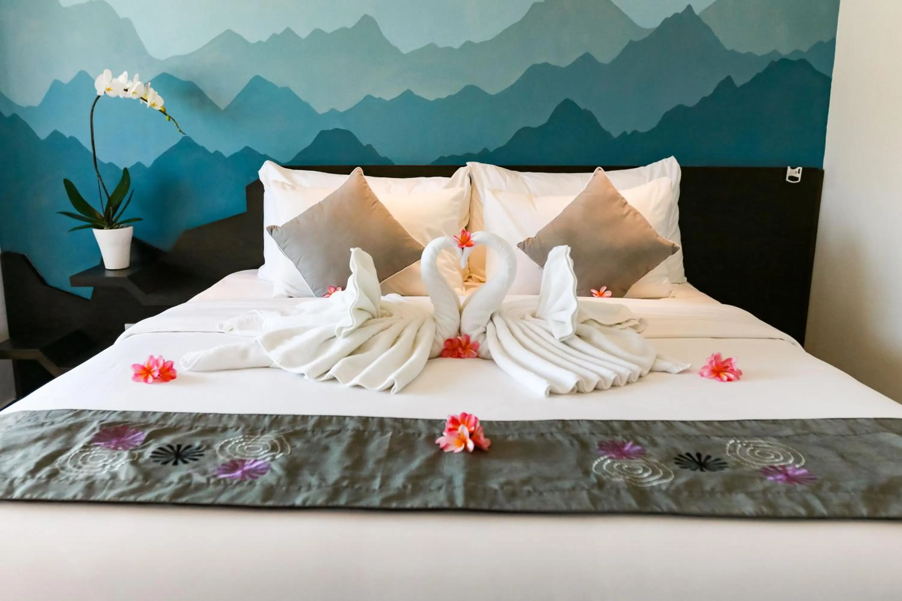 Decorative detail, Bed in Sanur Art Villas