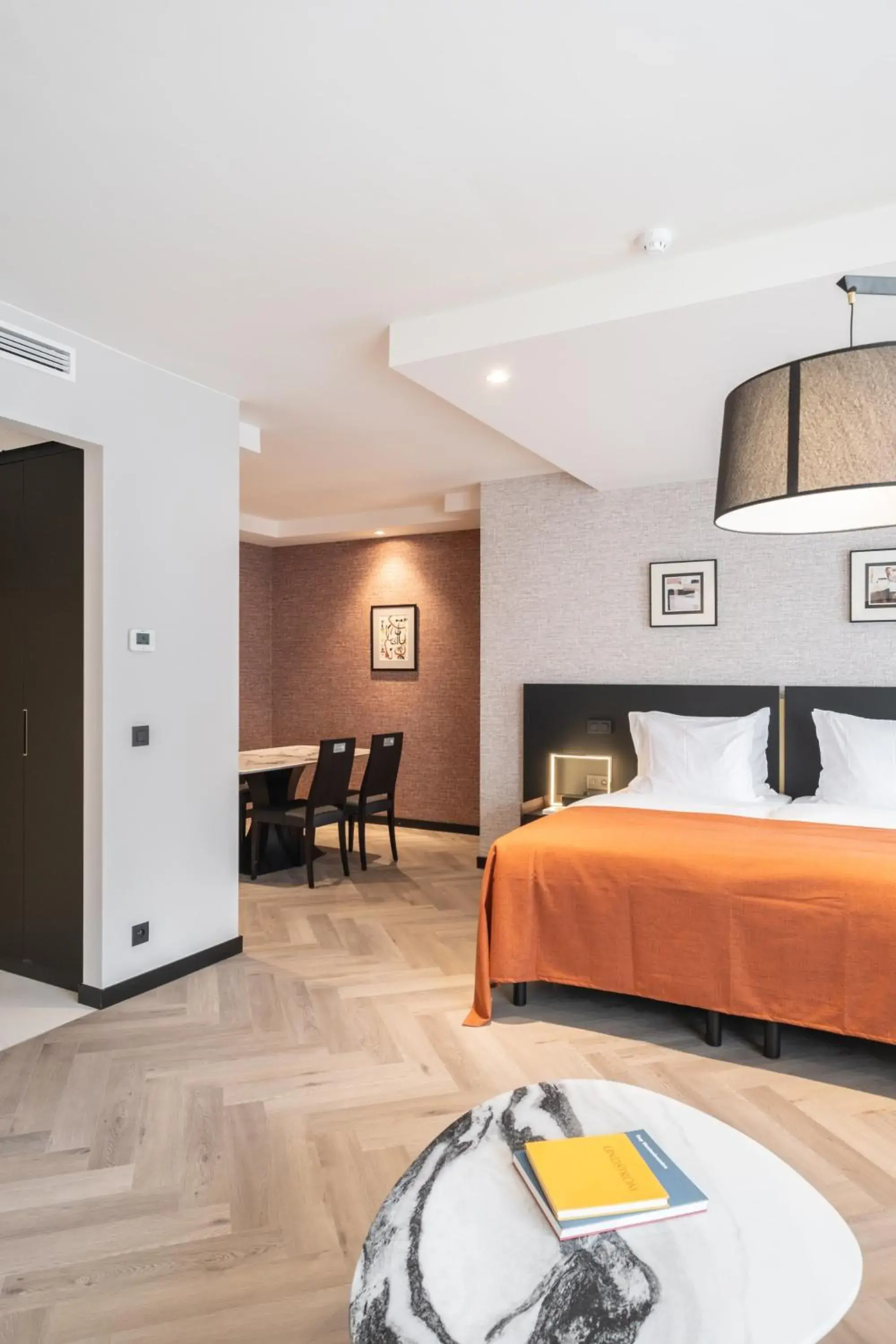 Photo of the whole room, Bed in Hyllit Hotel Photo of the whole room, Bed in Hyllit Hotel