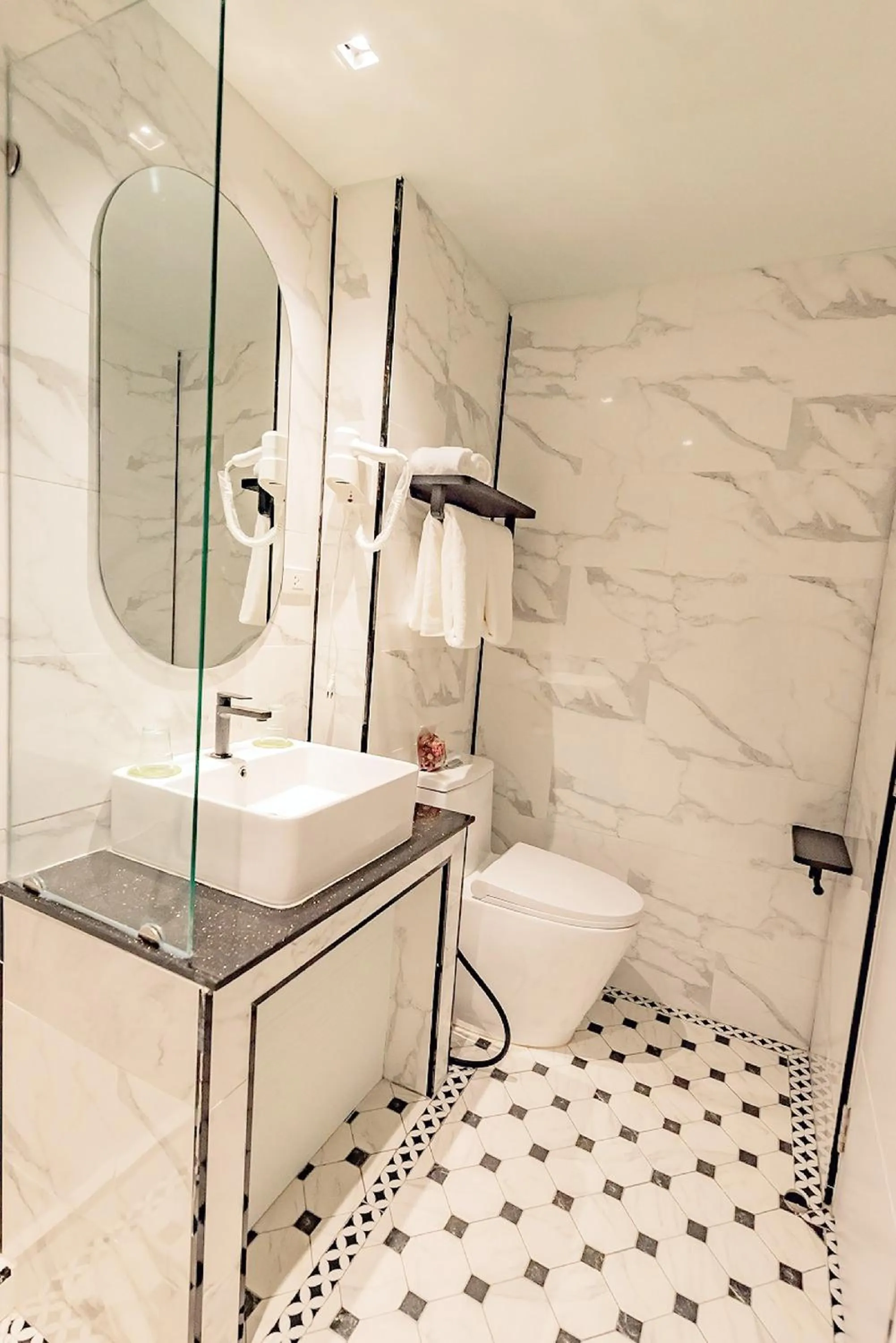 Shower in Narawad Boutique Hotel