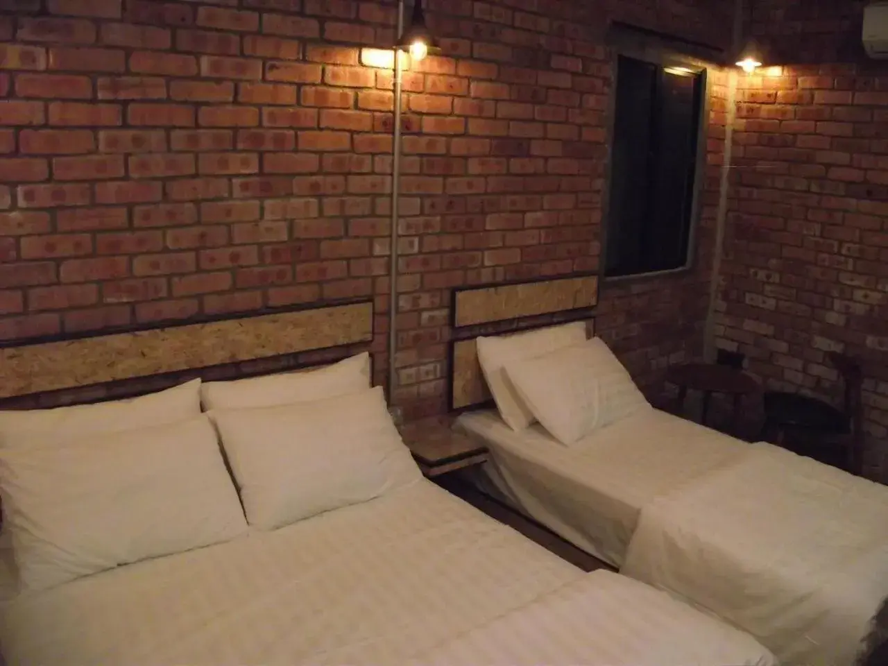 Bed in Brick Box Hotel @ Oldtown Ipoh Bed in Brick Box Hotel @ Oldtown Ipoh