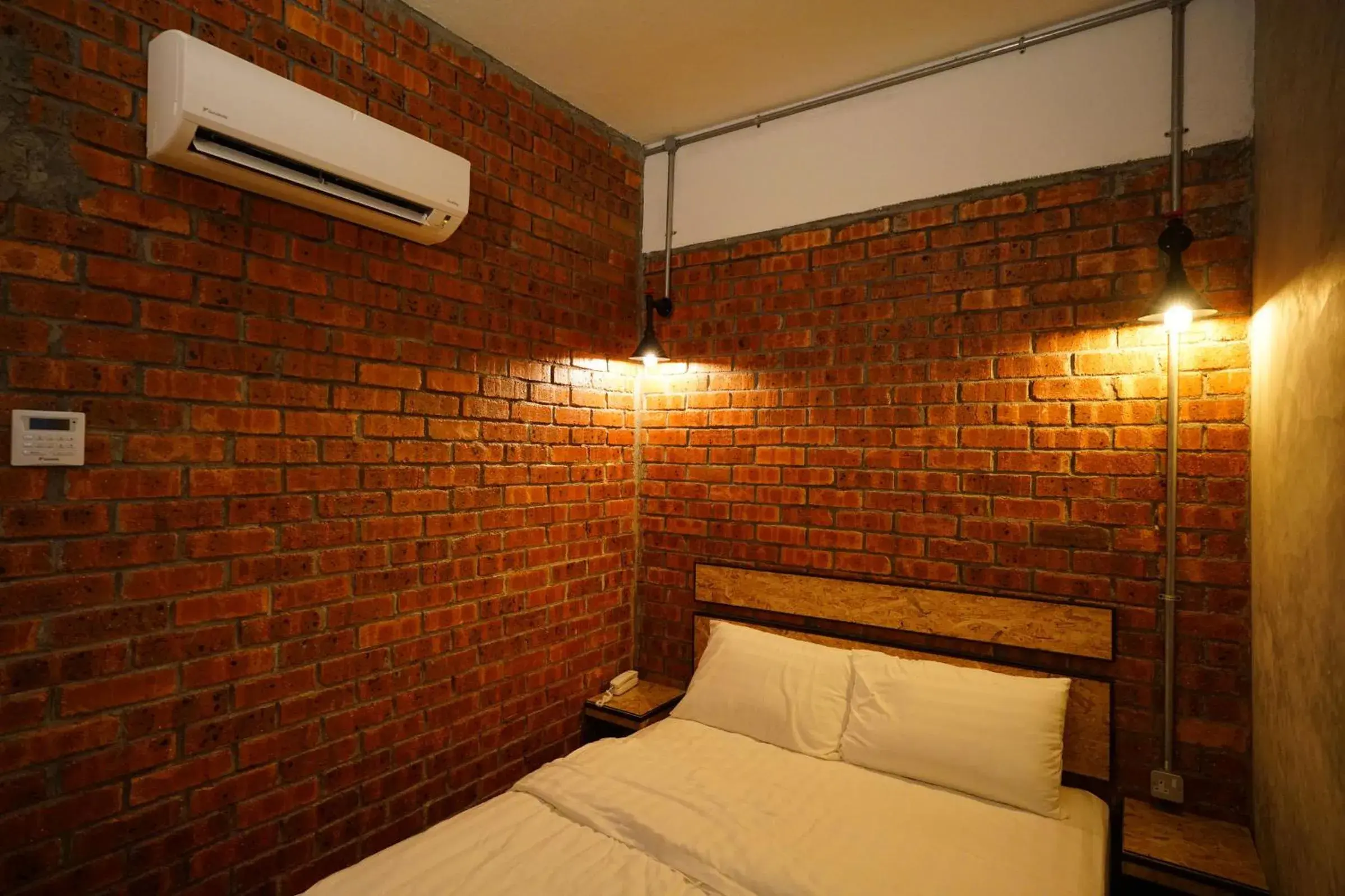Bedroom, Bed in Brick Box Hotel @ Oldtown Ipoh Bedroom, Bed in Brick Box Hotel @ Oldtown Ipoh