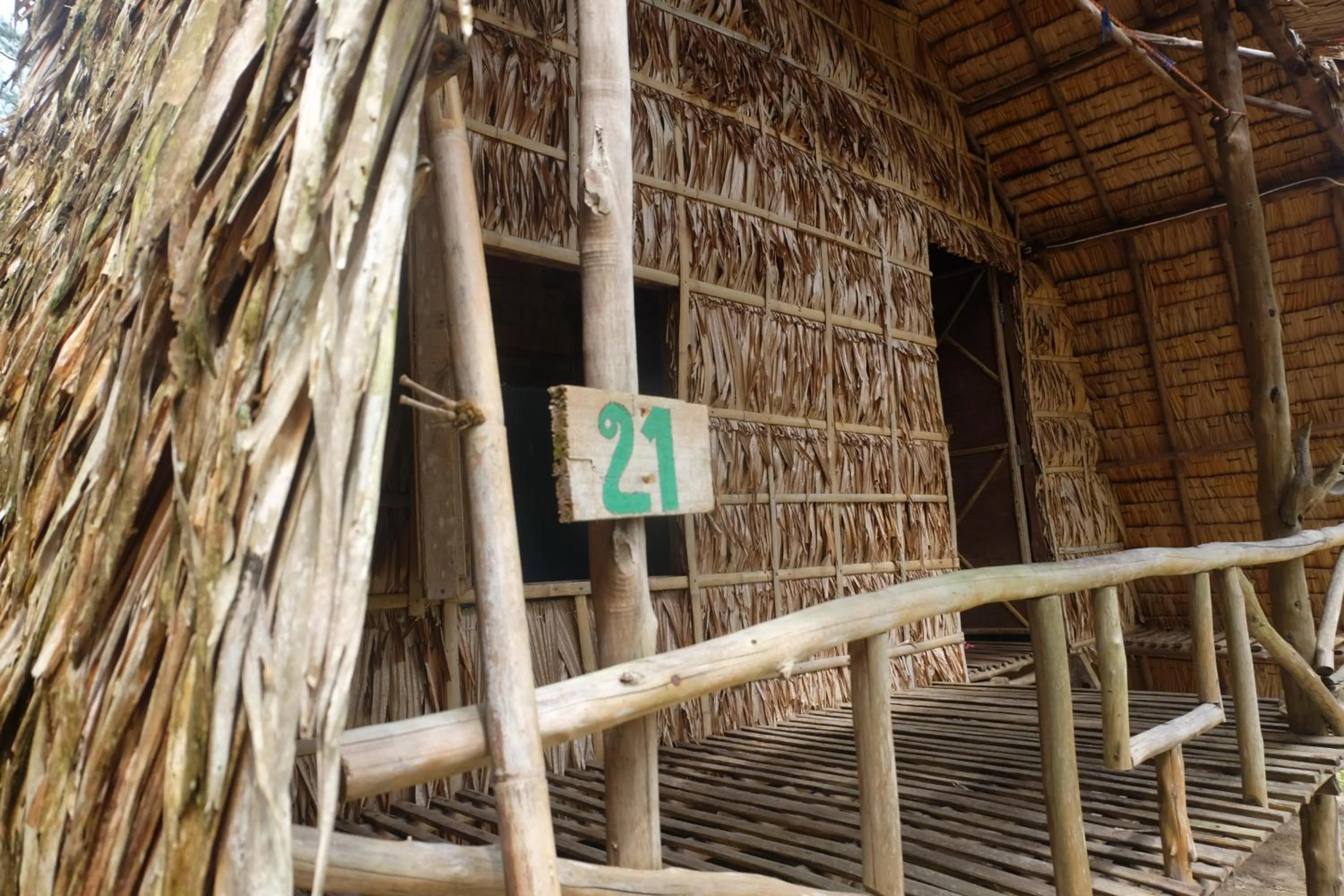 One-Bedroom Cottage in Mr. Chuoi Bar and Hut