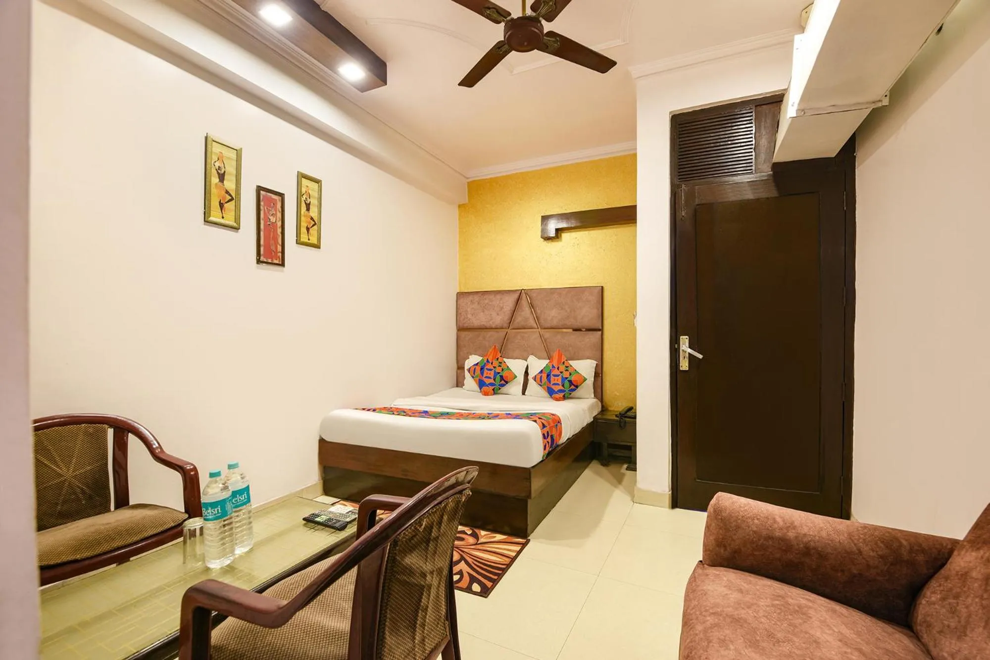FabHotel Delhi Continental