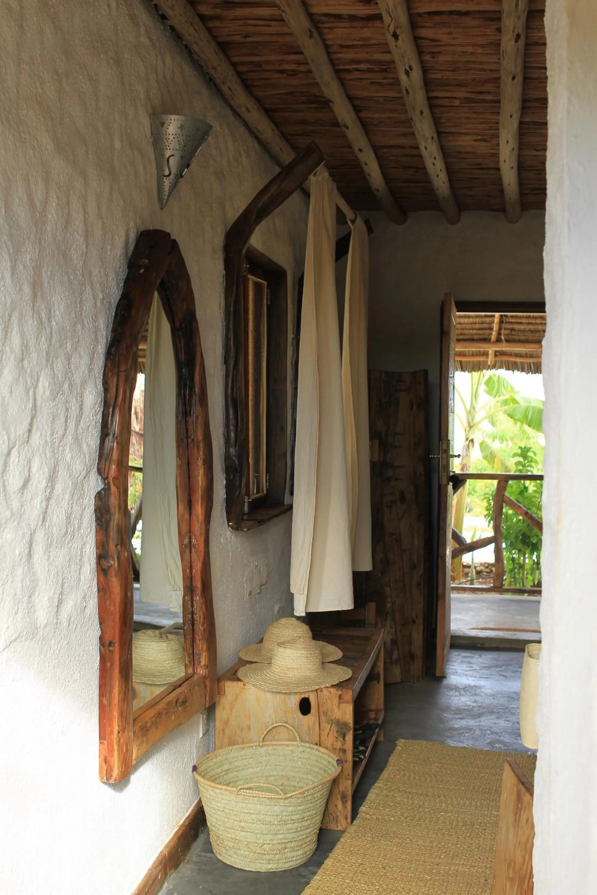 Decorative detail in Ujamaa Beach Resort