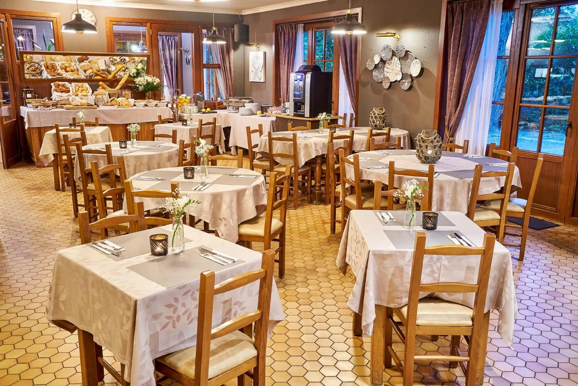 Restaurant/places to eat in DC Hotel & Restaurant Brussels South