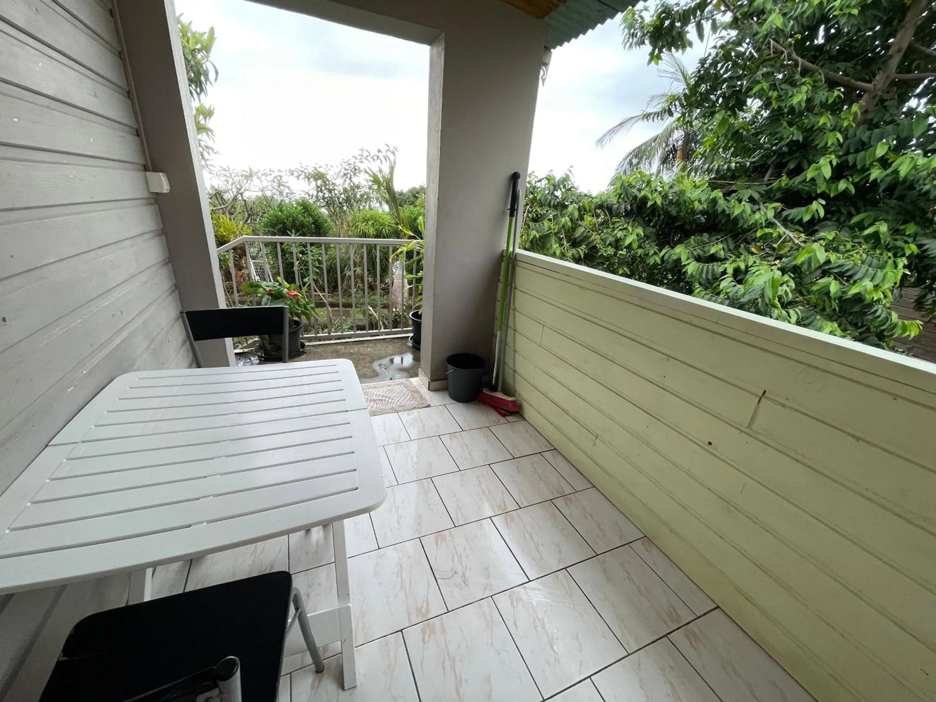 GITE-Hotel LA CAZ DES ORANGERS