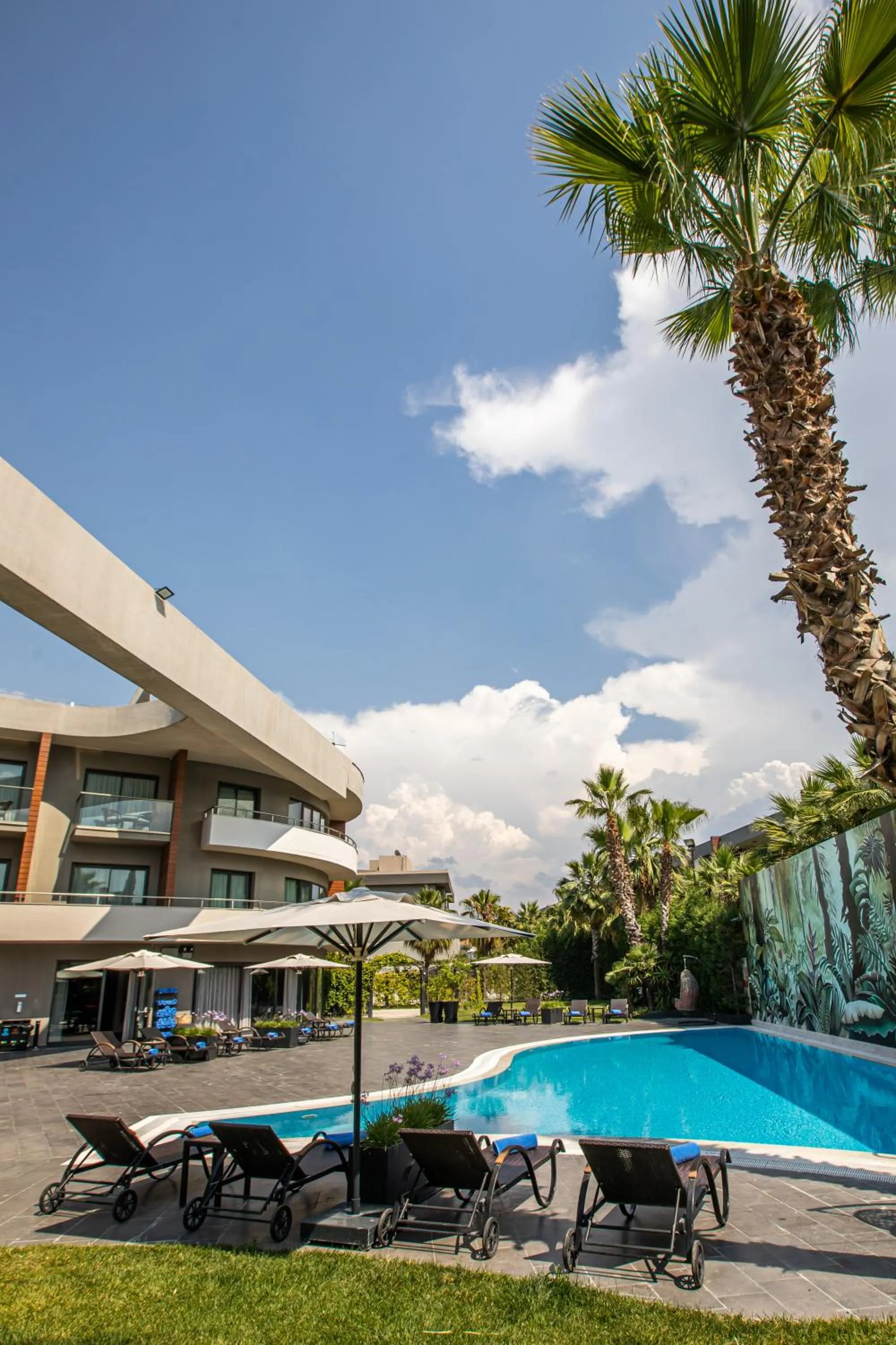 Pool view in DoubleTree By Hilton Izmir Airport
