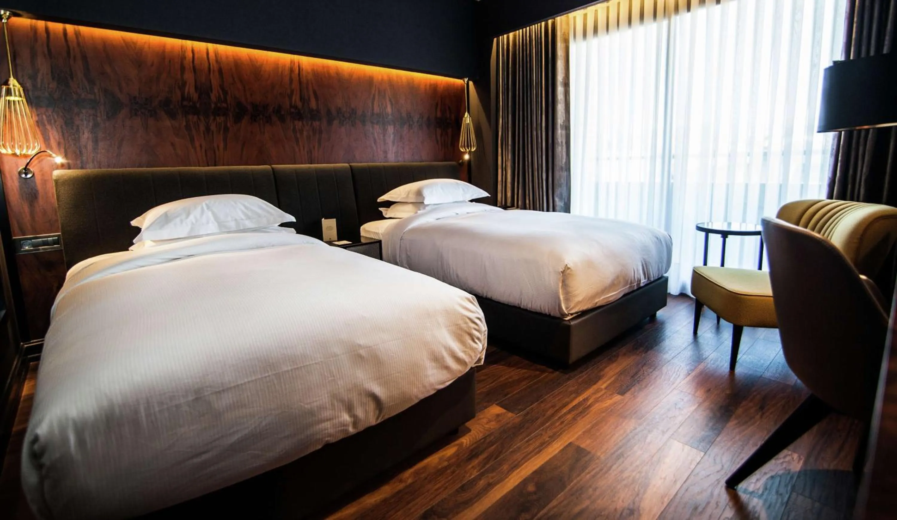 Bed in DoubleTree By Hilton Izmir Airport