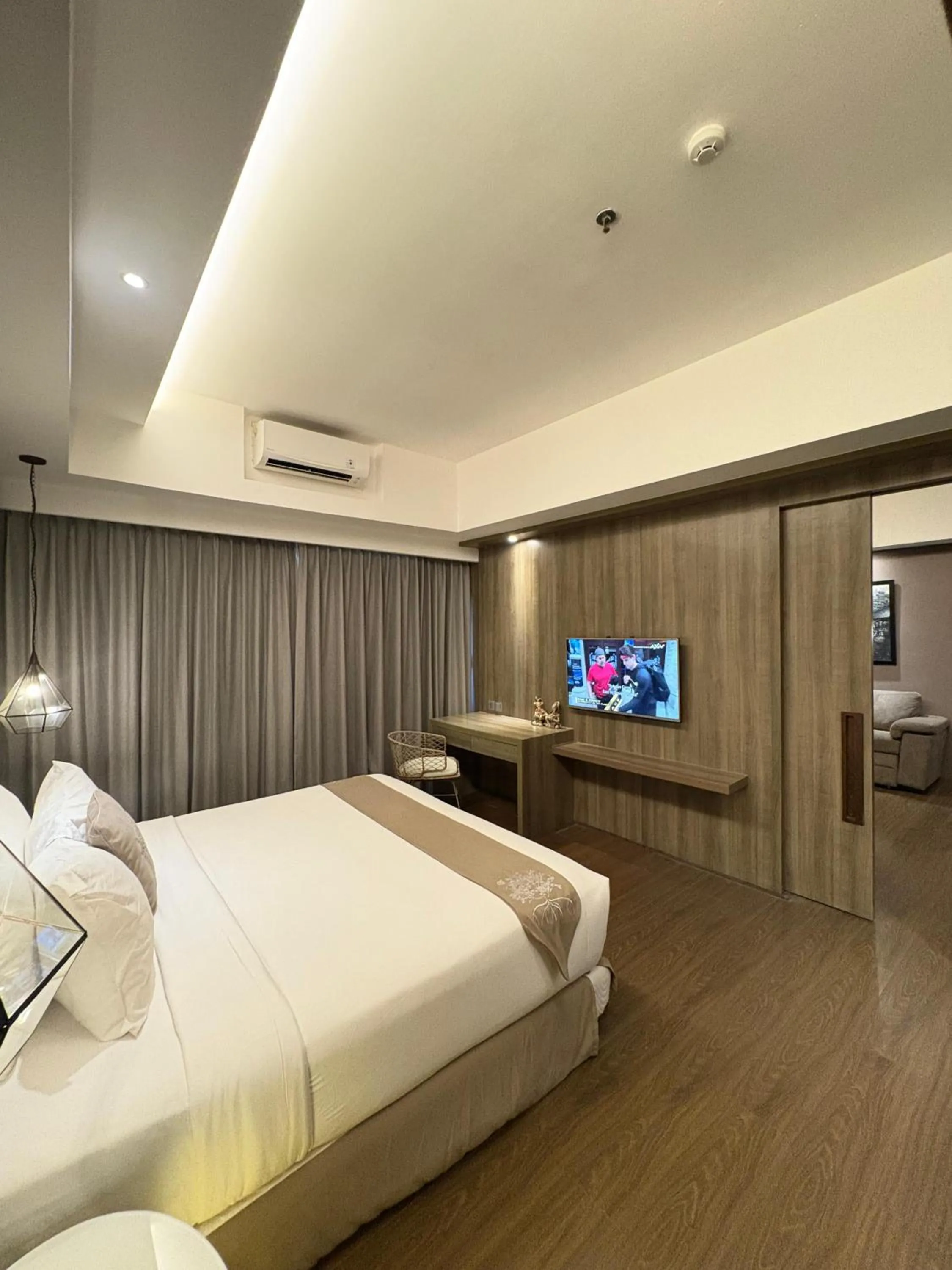 Bed in The Crystal Luxury Bay Resort Nusa Dua