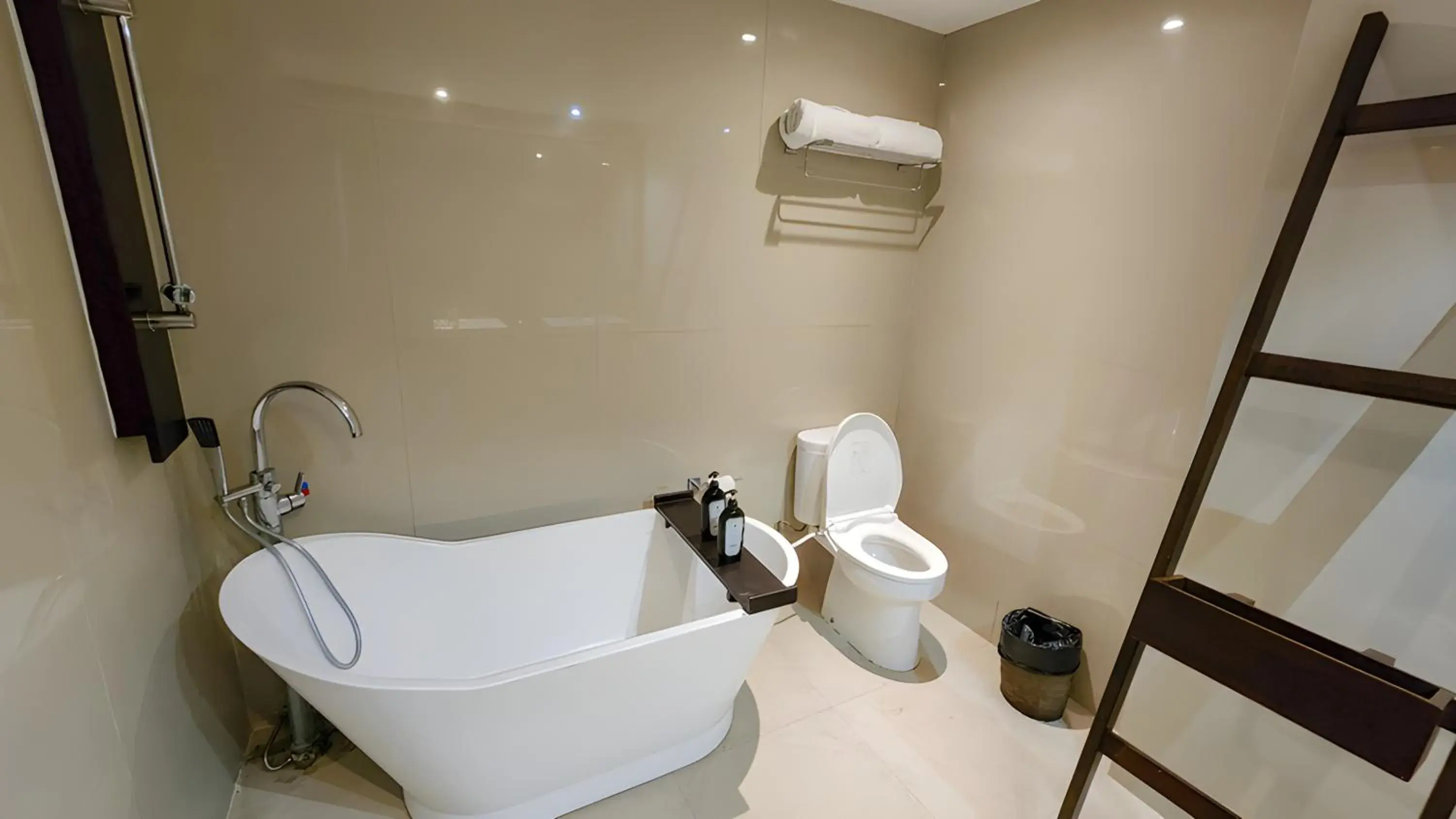 Toilet, Bathroom in The Crystal Luxury Bay Resort Nusa Dua - Bali