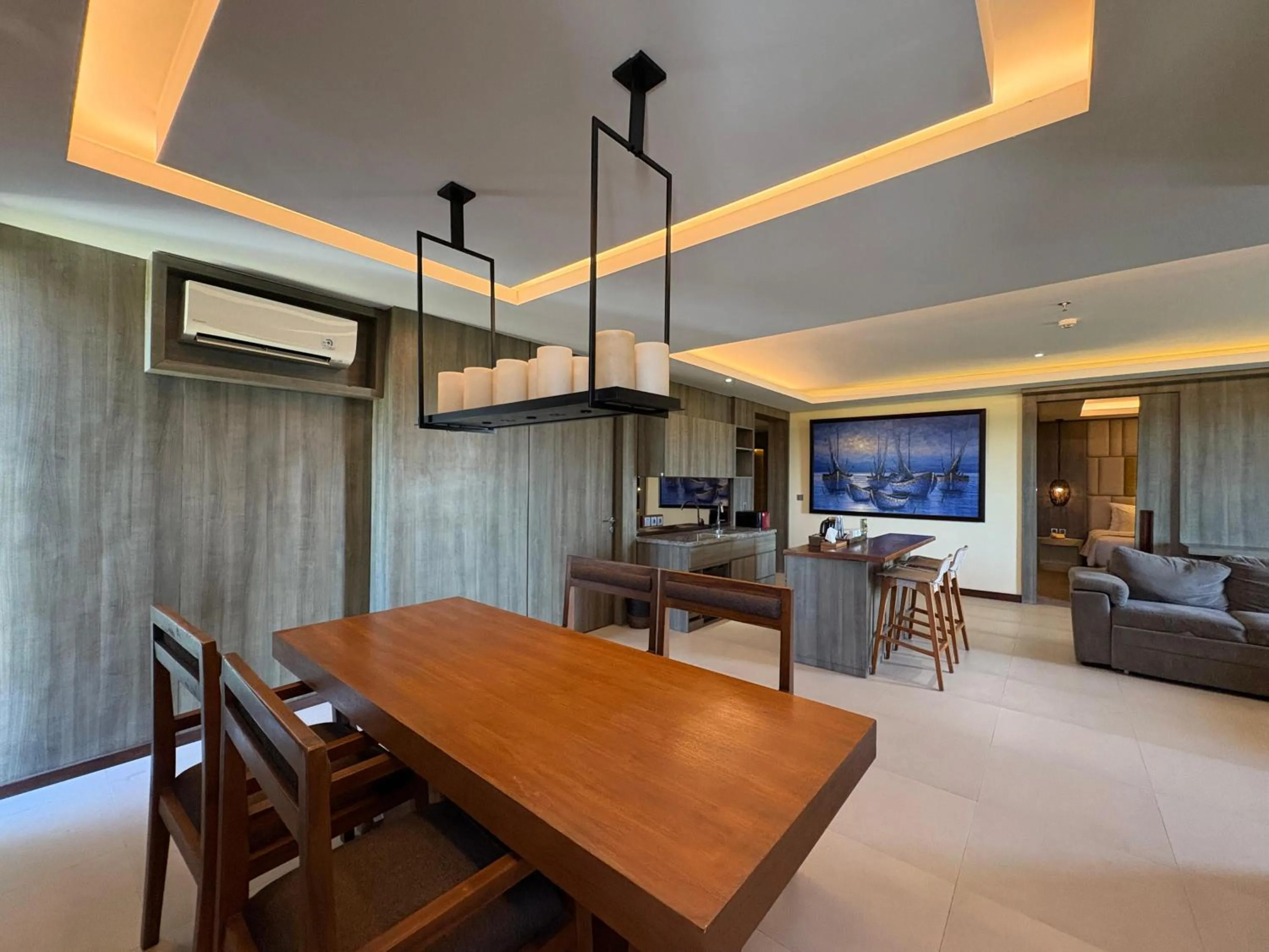 Dining area in The Crystal Luxury Bay Resort Nusa Dua