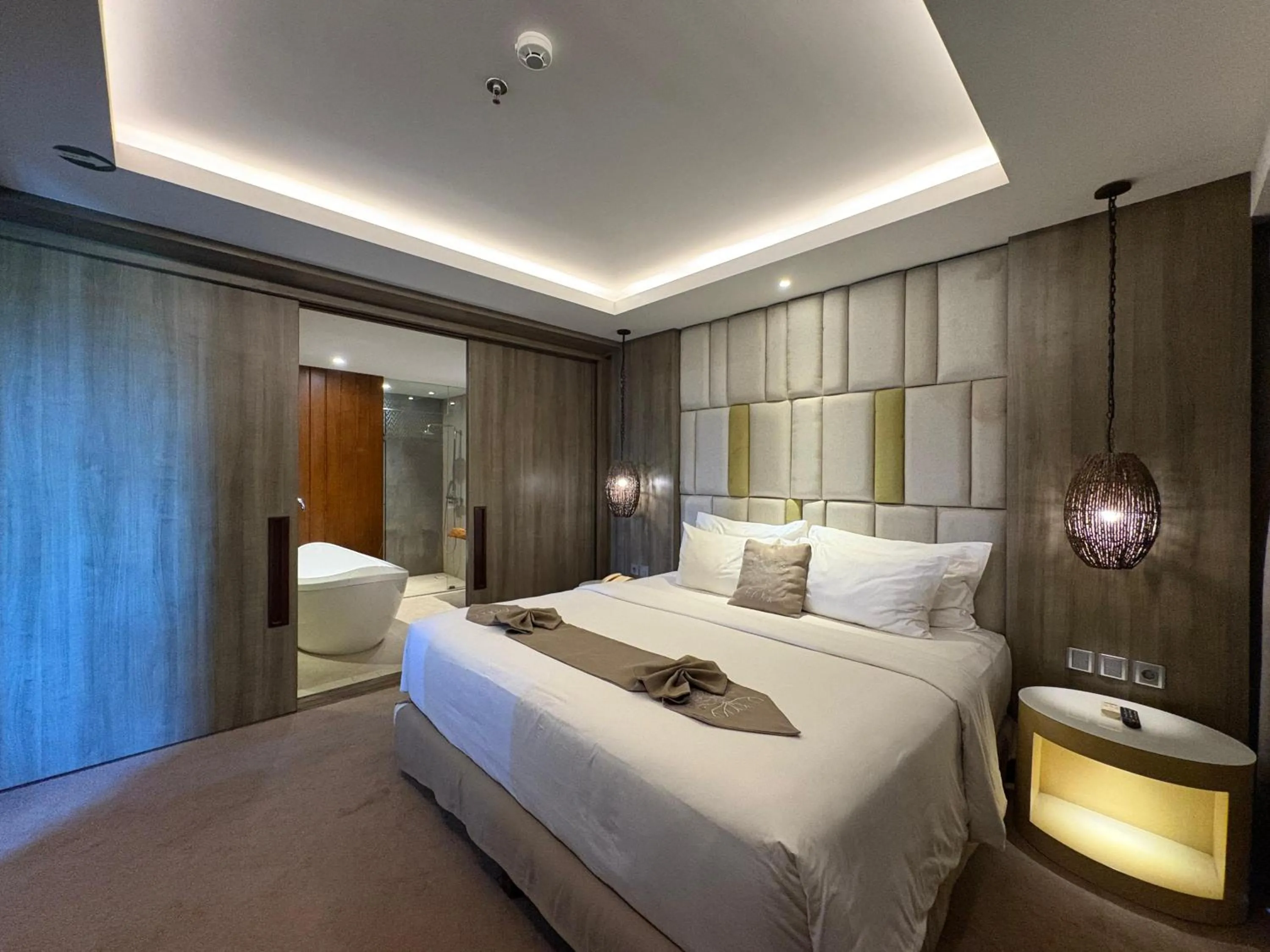 Bed in The Crystal Luxury Bay Resort Nusa Dua