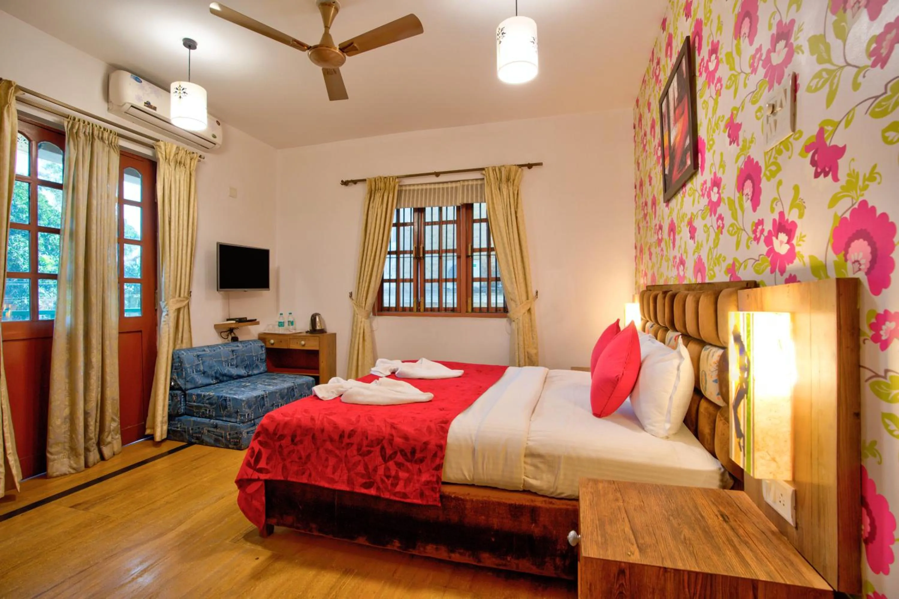 Communal lounge/ TV room, Bed in Resort Martins Siesta , A Portuguese Heritage Resort in Calangute