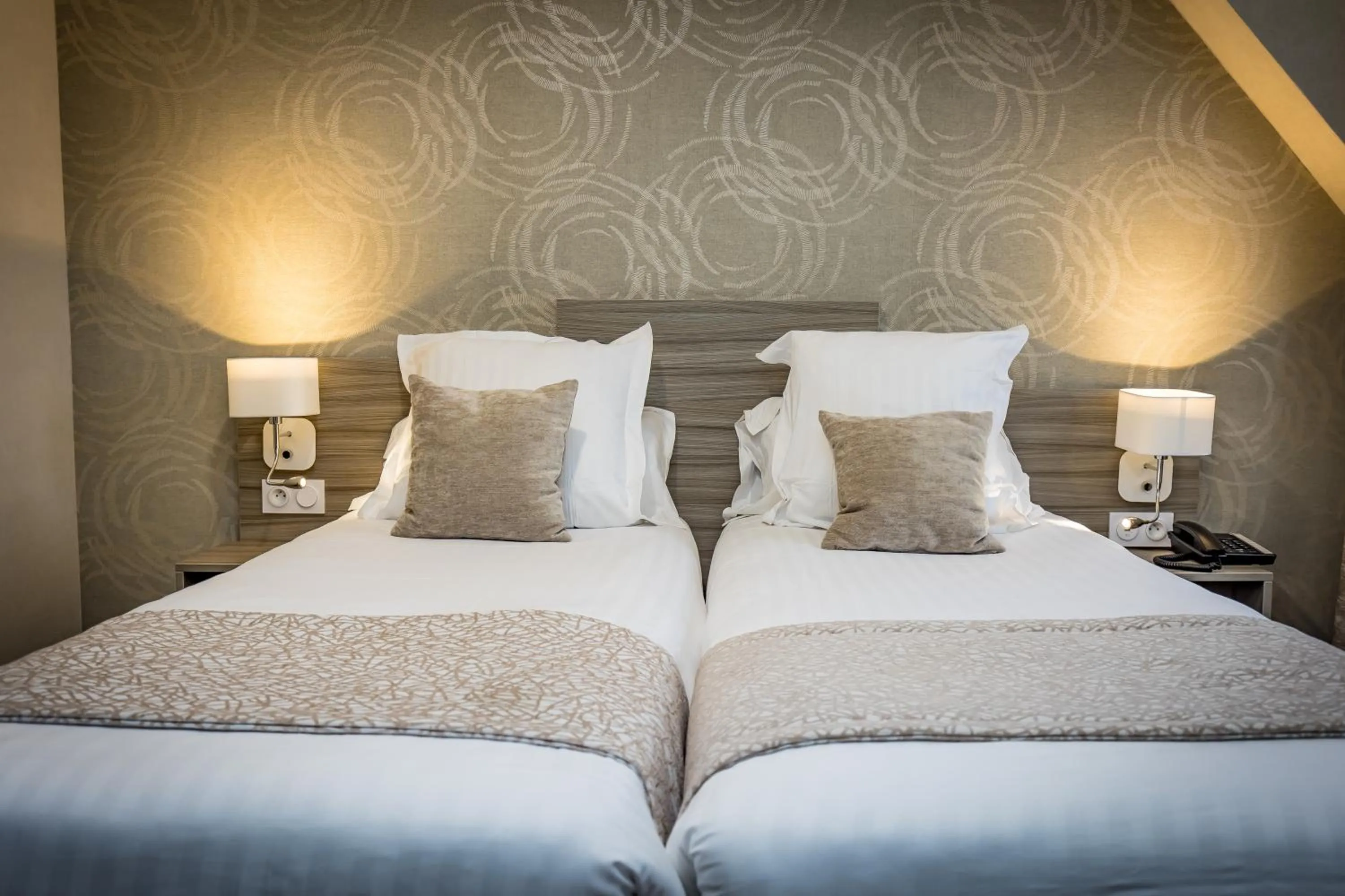 Bed in Hôtel De Brunville & Spa