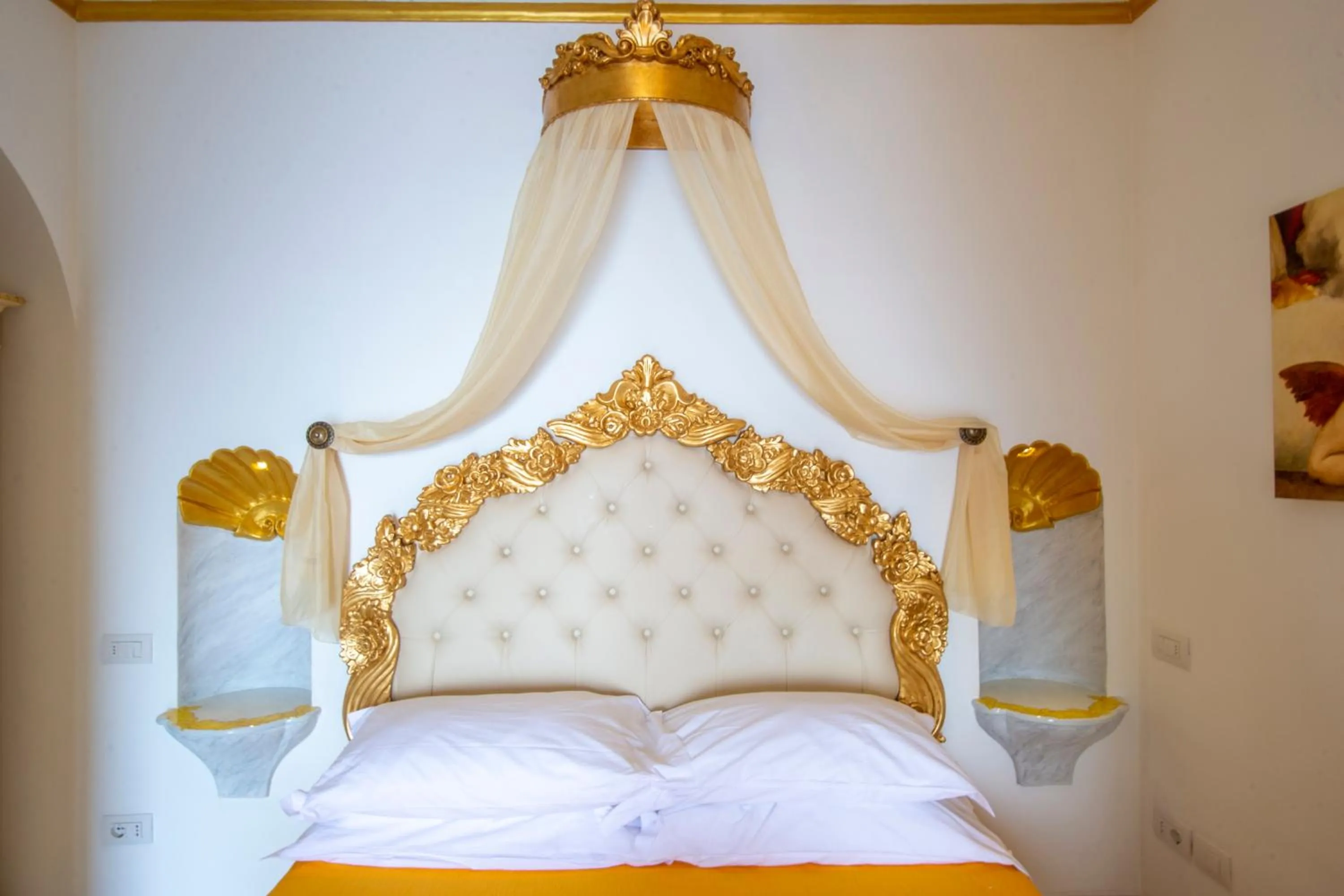 Bed in Palazzo Rocco Villa Sunshining in Love