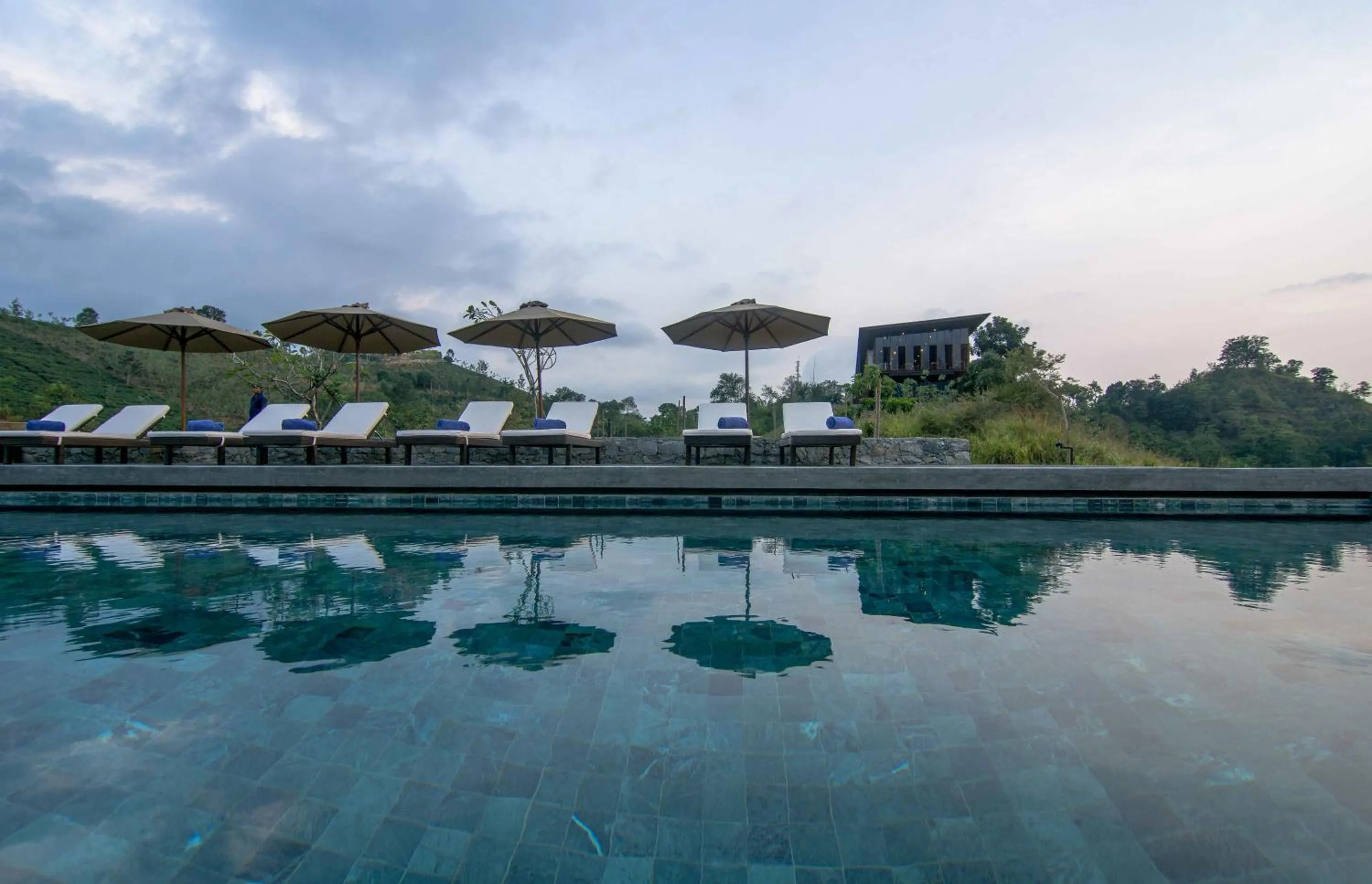 Swimming pool in Santani Wellness Kandy