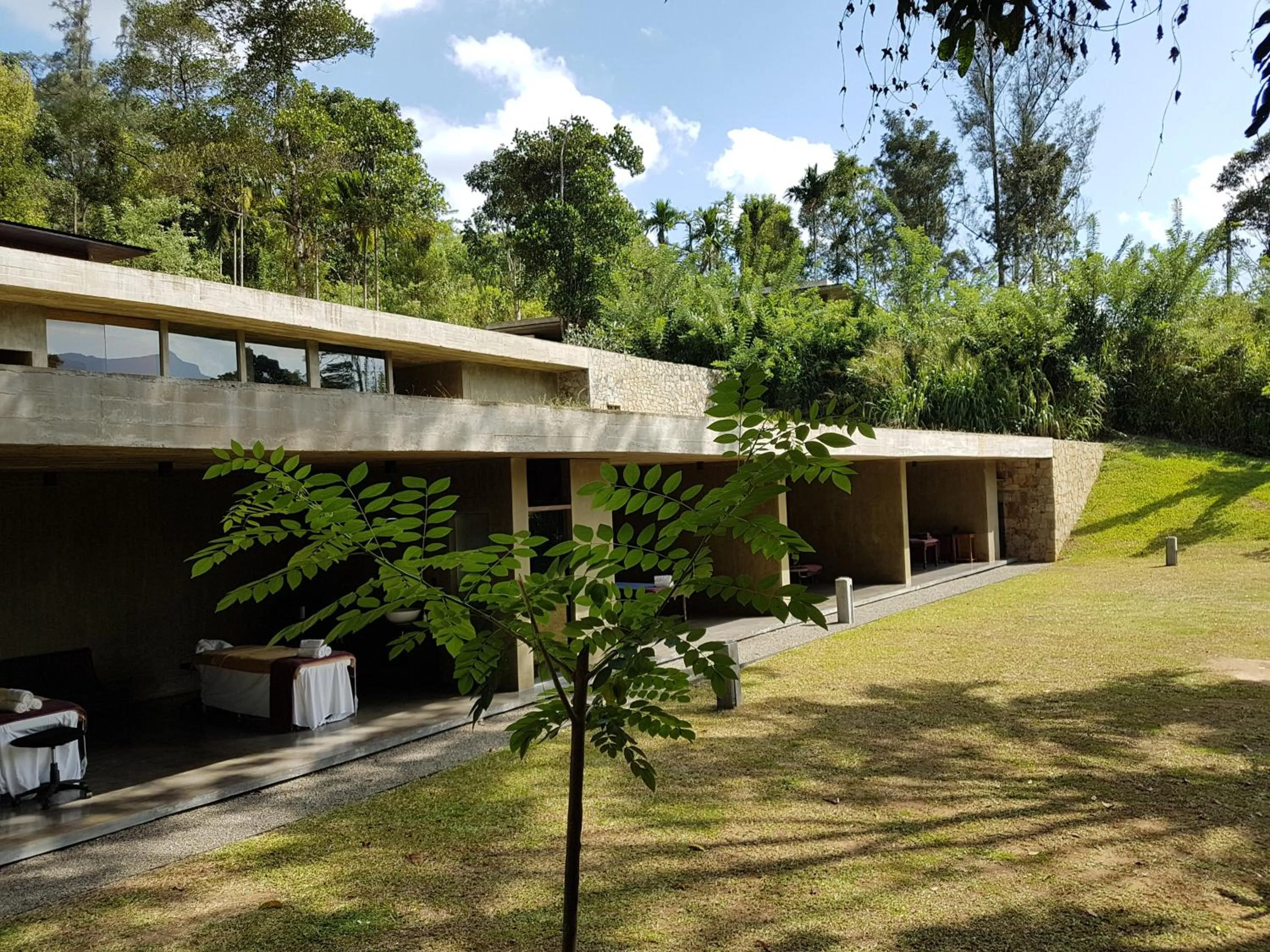 Hot Tub in Santani Wellness Kandy