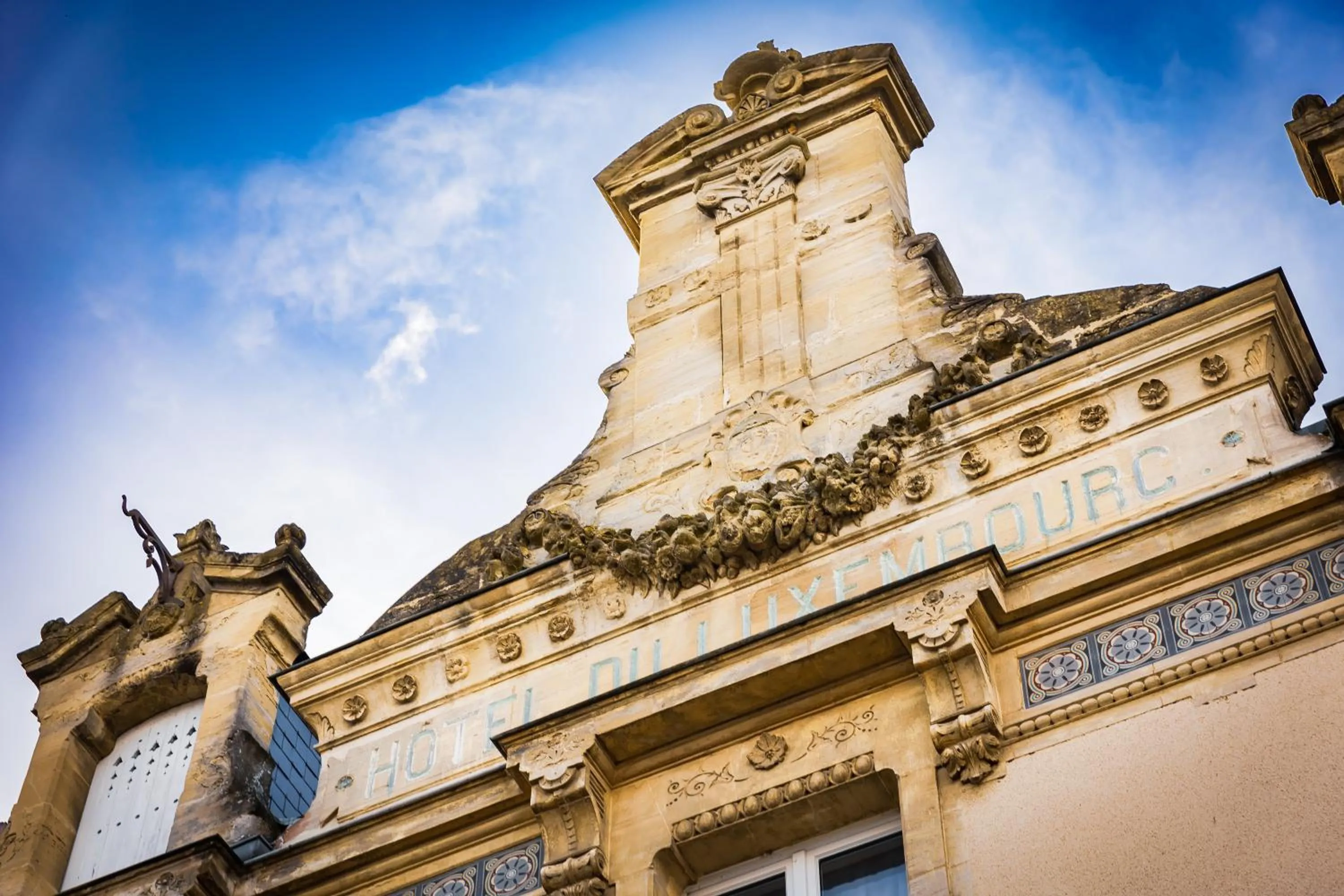 Facade/entrance in Grand Hôtel du Luxembourg & Spa
