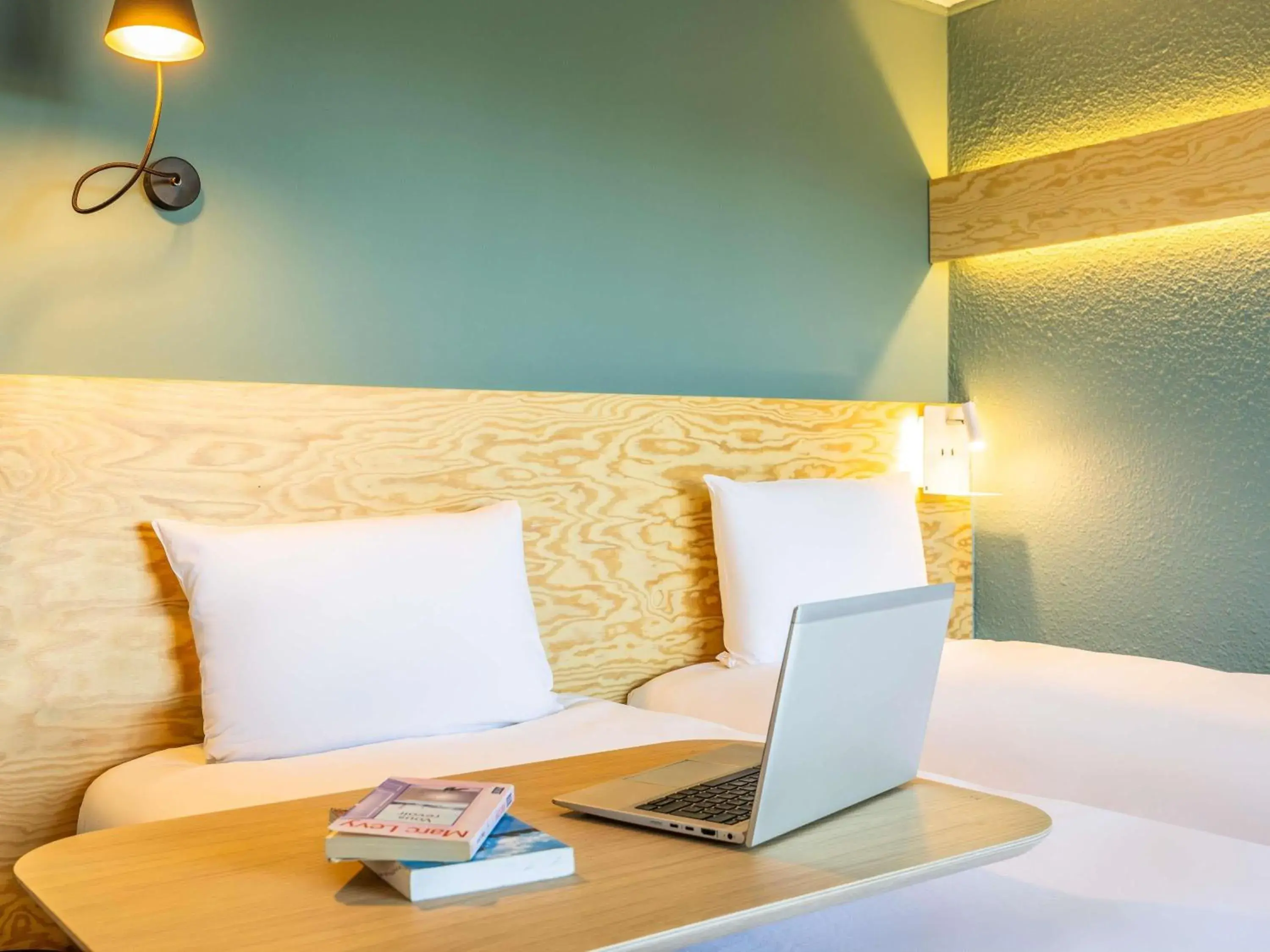 Bedroom, Bed in greet Brussels Airport Zaventem Bedroom, Bed in greet Brussels Airport Zaventem