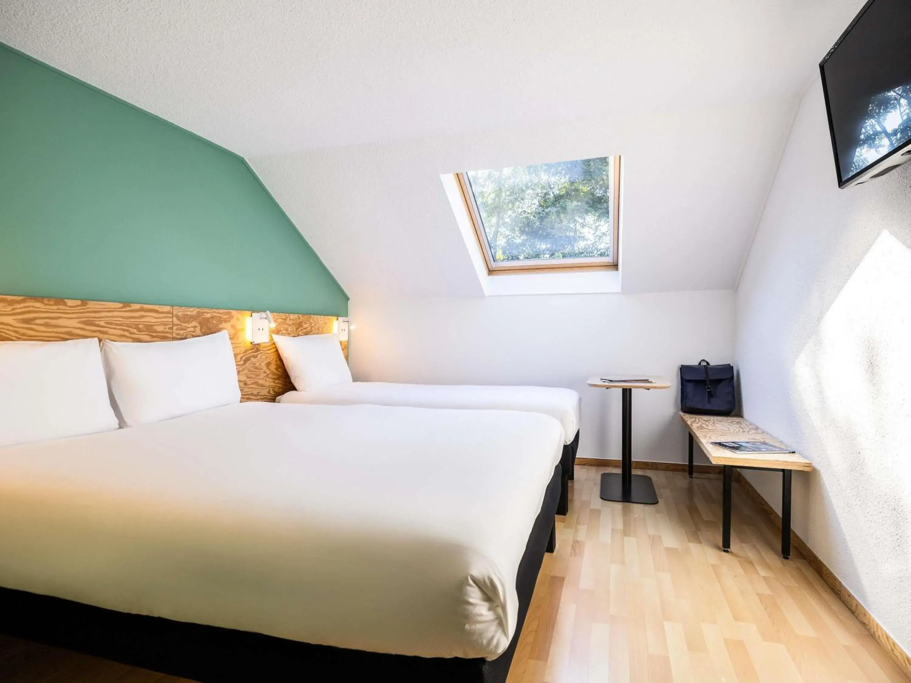 Bedroom, Bed in greet Brussels Airport Zaventem Bedroom, Bed in greet Brussels Airport Zaventem