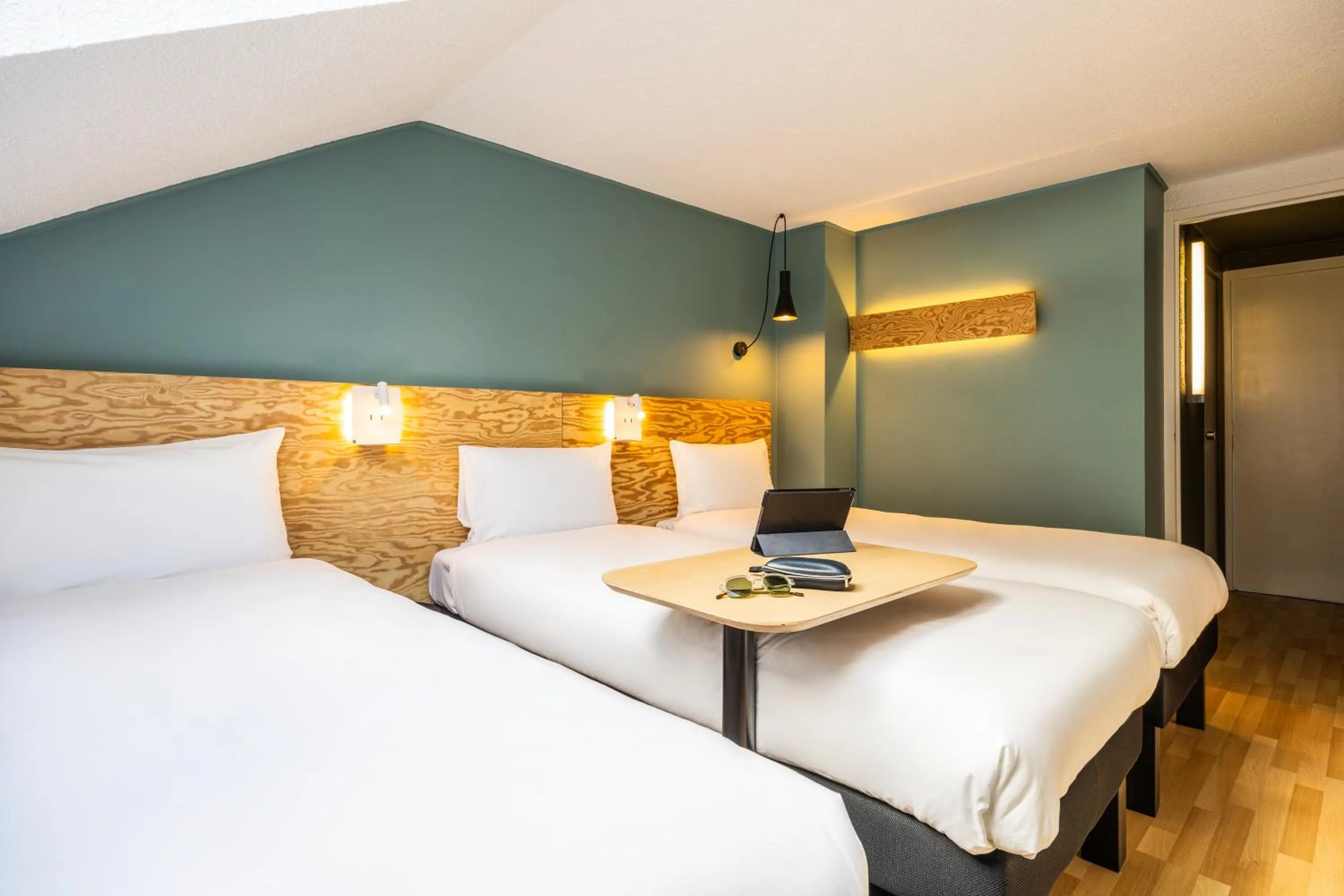 Bedroom, Bed in greet Brussels Airport Zaventem