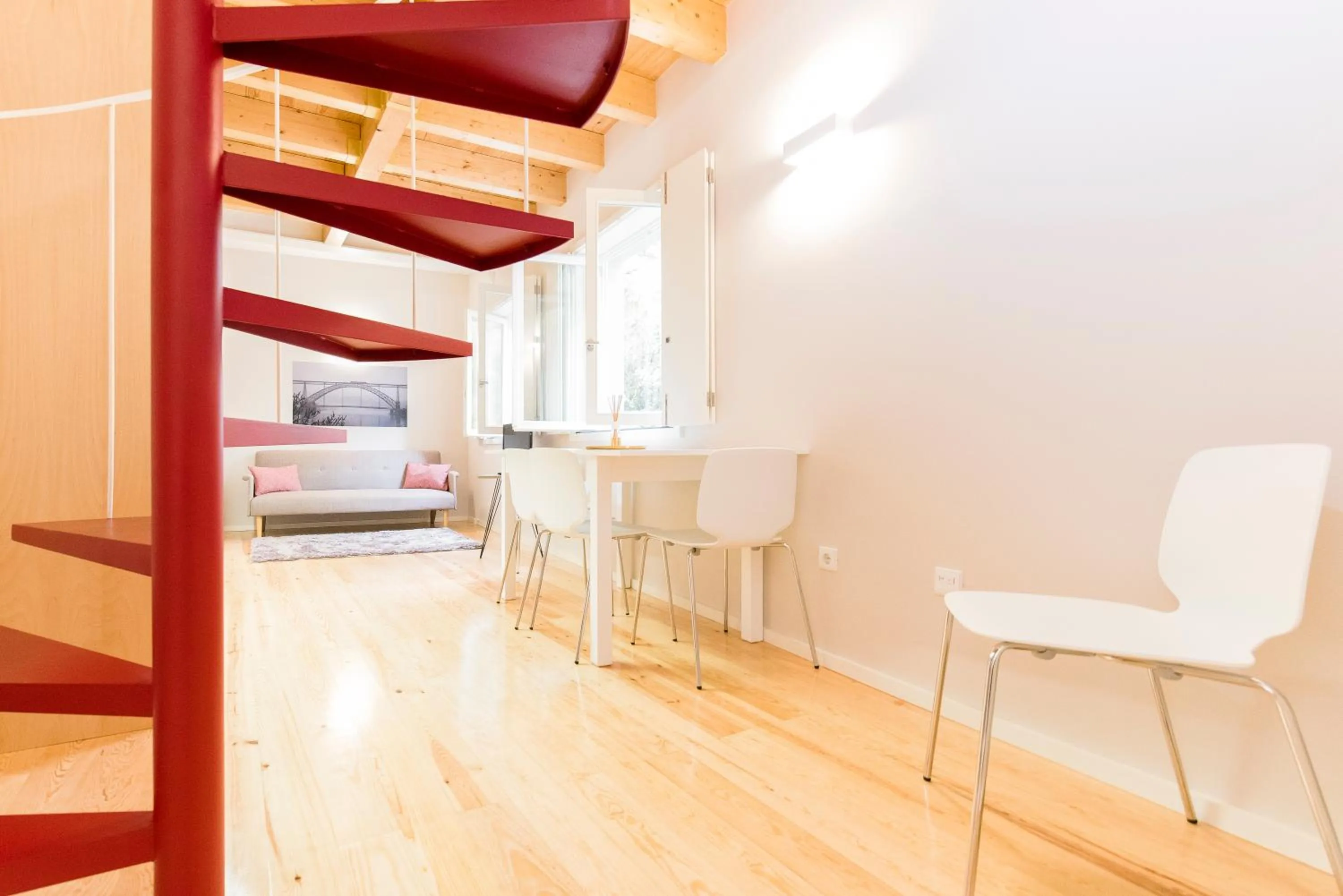 Photo of the whole room in Oporto Trendy River