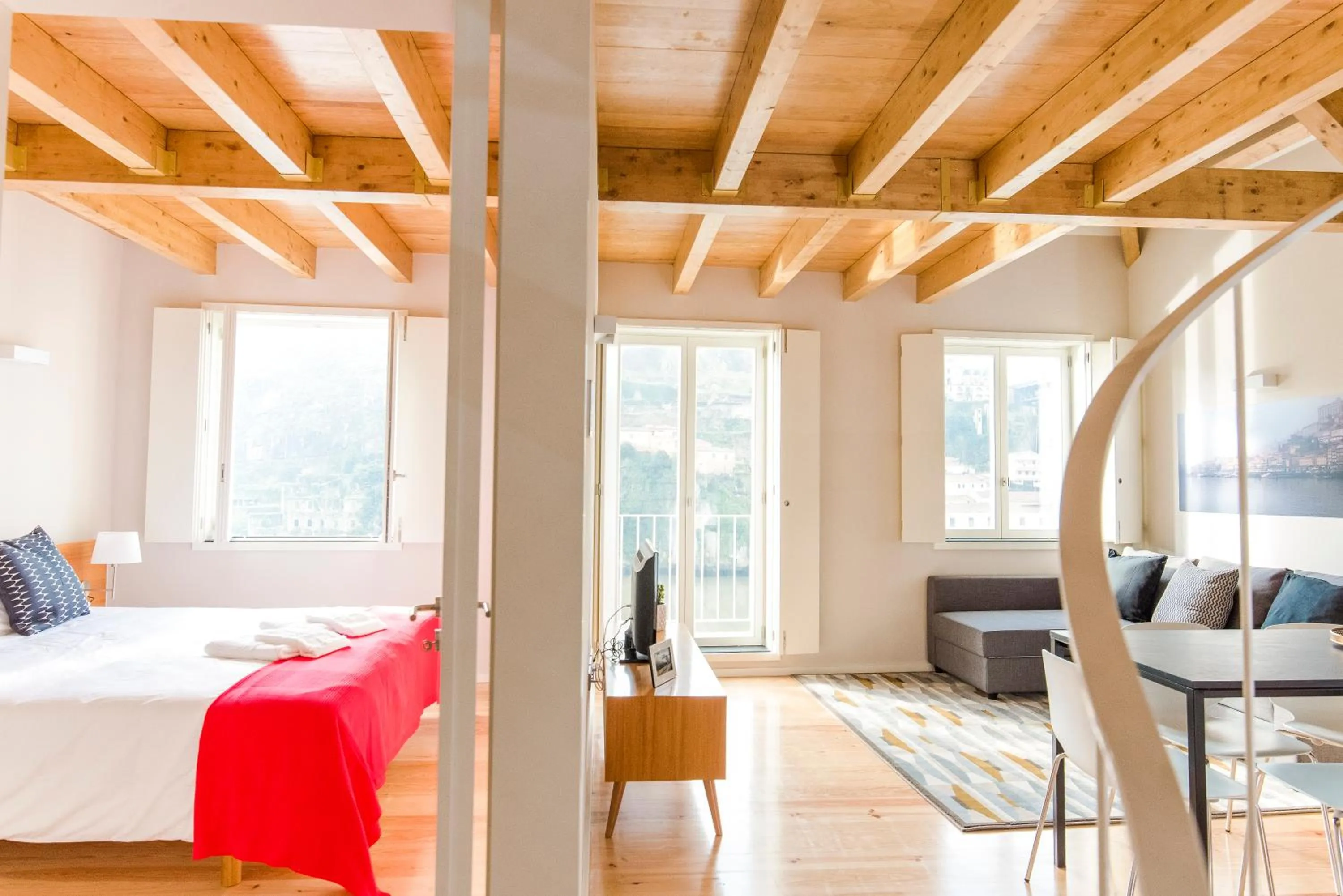 Living room, Bed in Oporto Trendy River