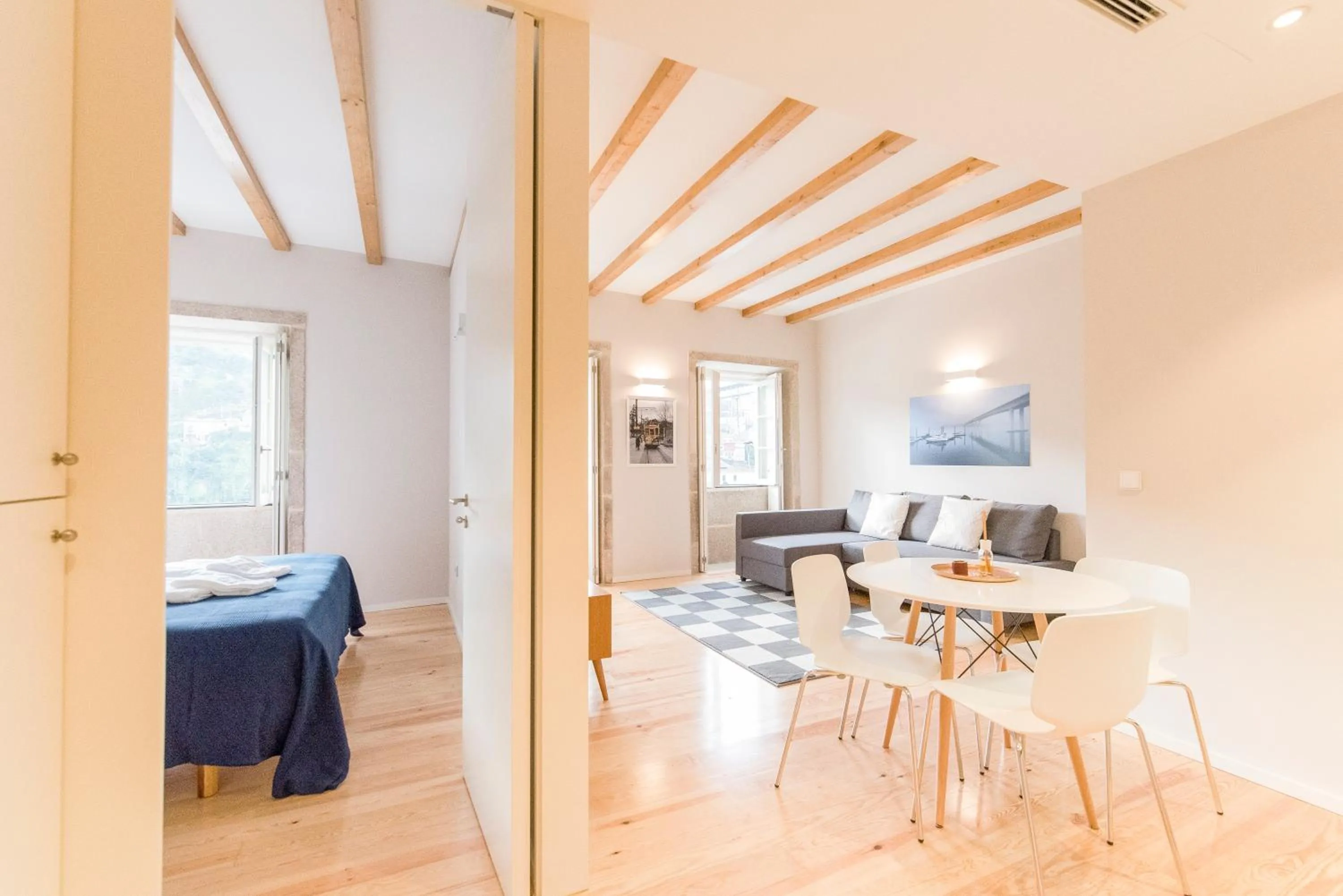 Decorative detail in Oporto Trendy River