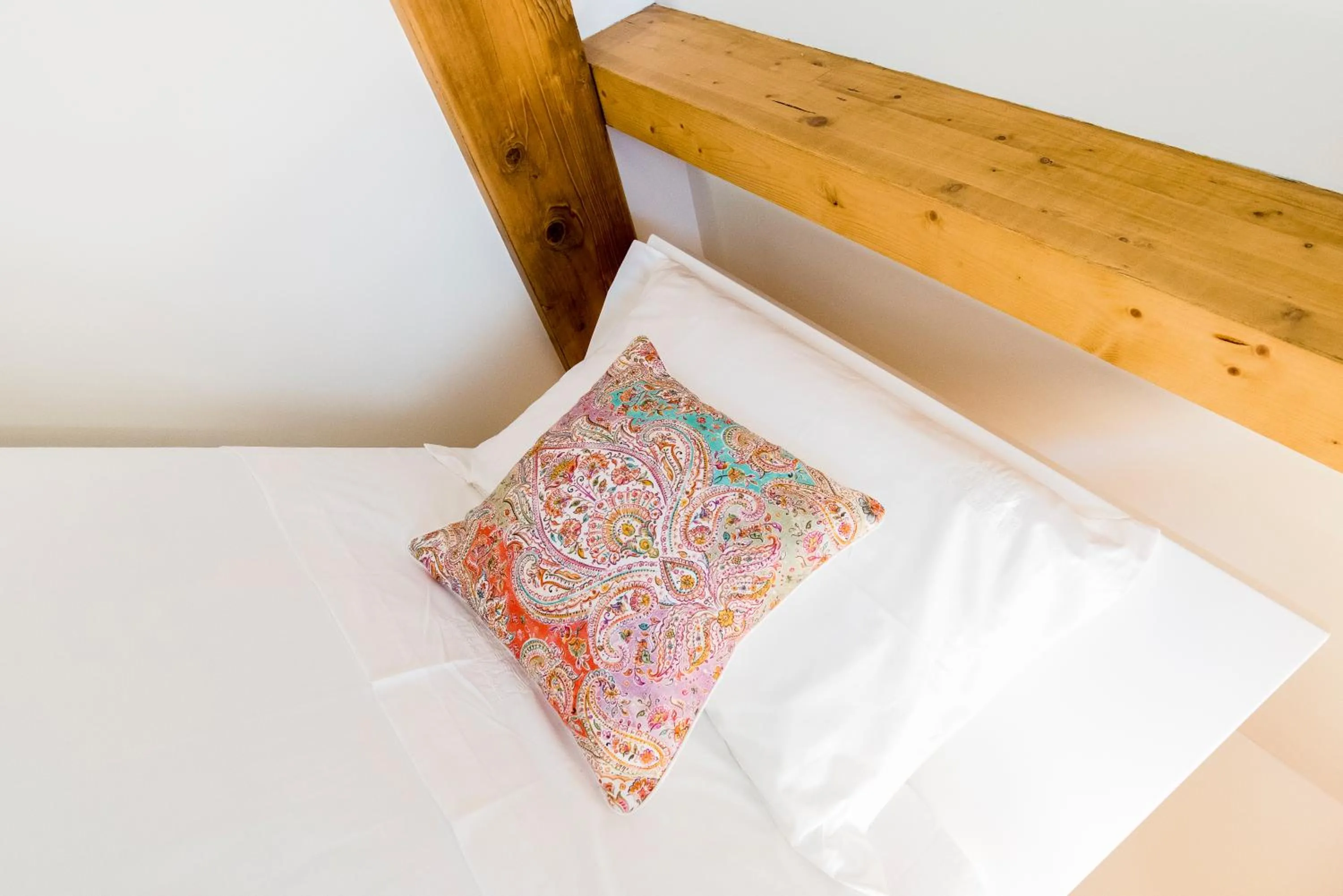 Bed in Oporto Trendy River