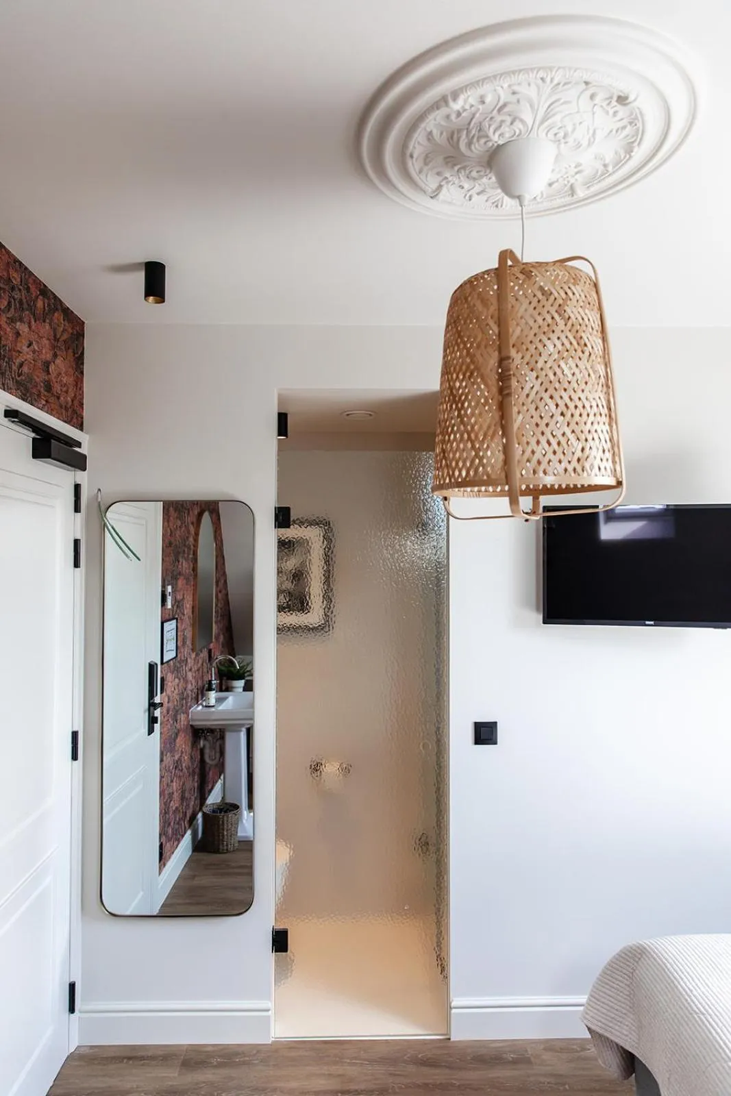 Decorative detail in Hotel Rose Red