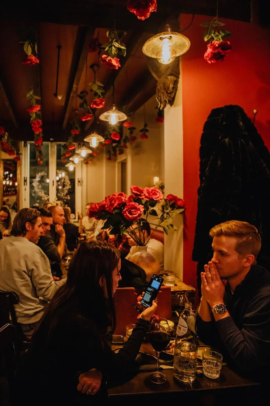 Restaurant/places to eat in Hotel Rose Red